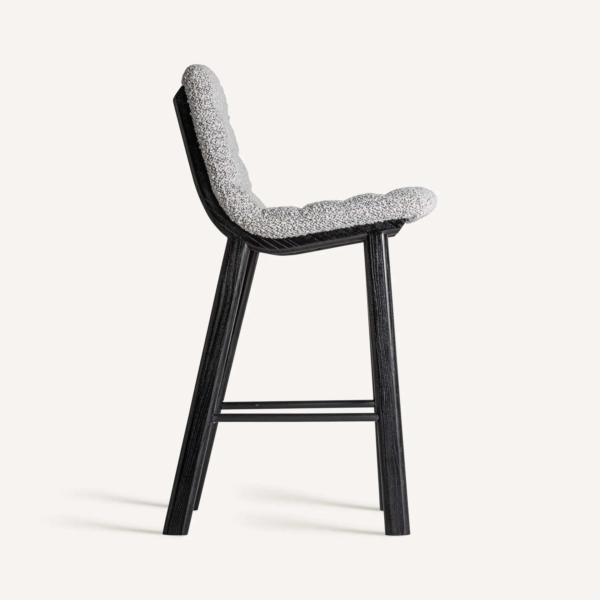 Krzesło barowe JACQUARD szary z czarną wiązową podstawą - Image 5