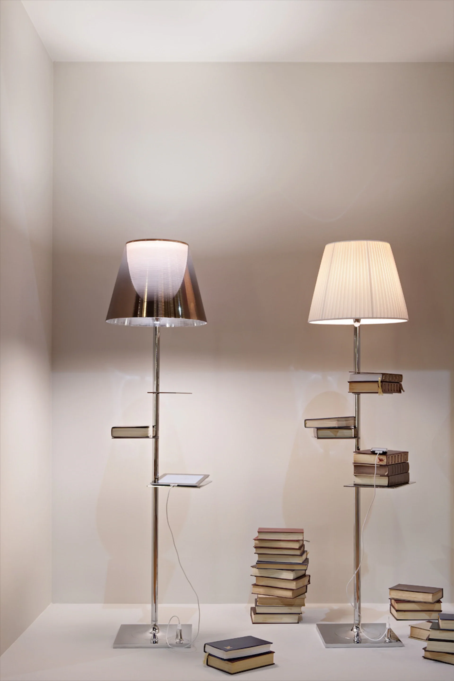 Lampa podłogowa BIBLIOTHEQUE NATIONALE srebrny z transparentnym abażurem - Image 4
