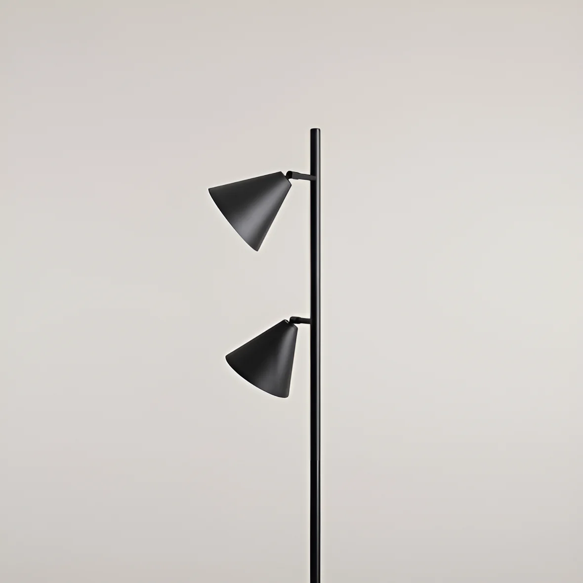 Lampa podłogowa FORM DUO czarny - Image 3