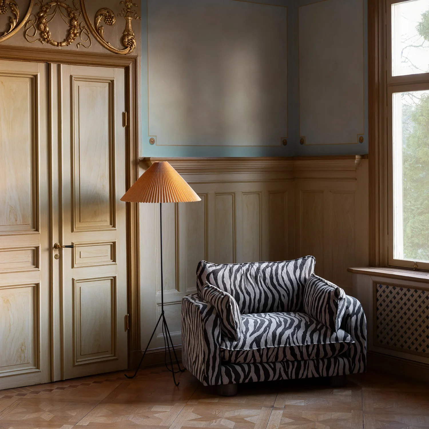 Lampa podłogowa GERALDINE ochra z czarną podstawą - Image 5