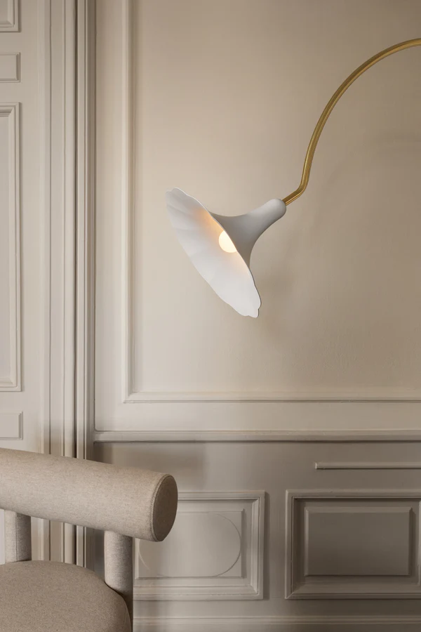 Lampa podłogowa PETALII biały metal z mosiężną podstawą - Image 3