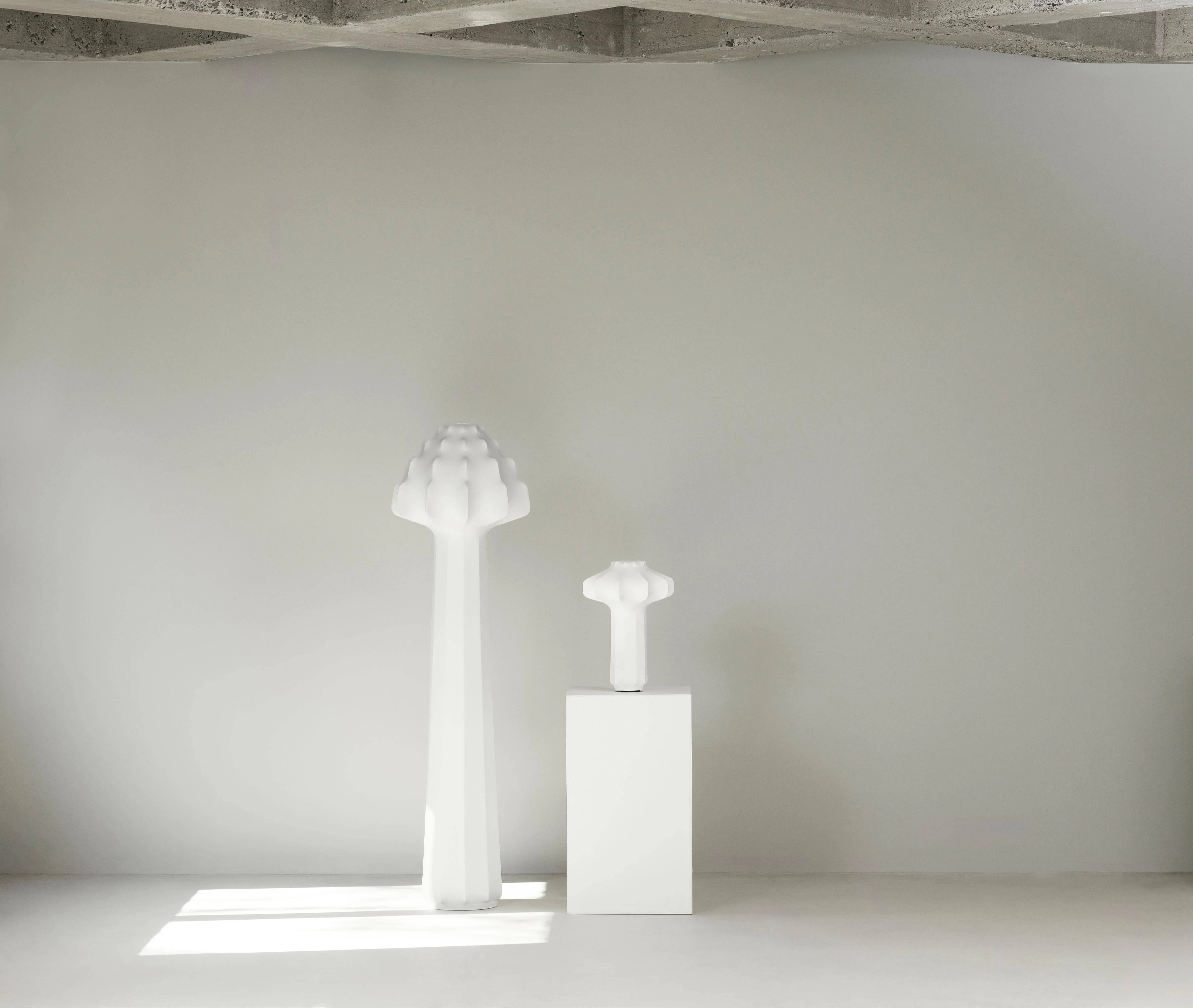 Lampa podłogowa PHANTOM biały - Image 6