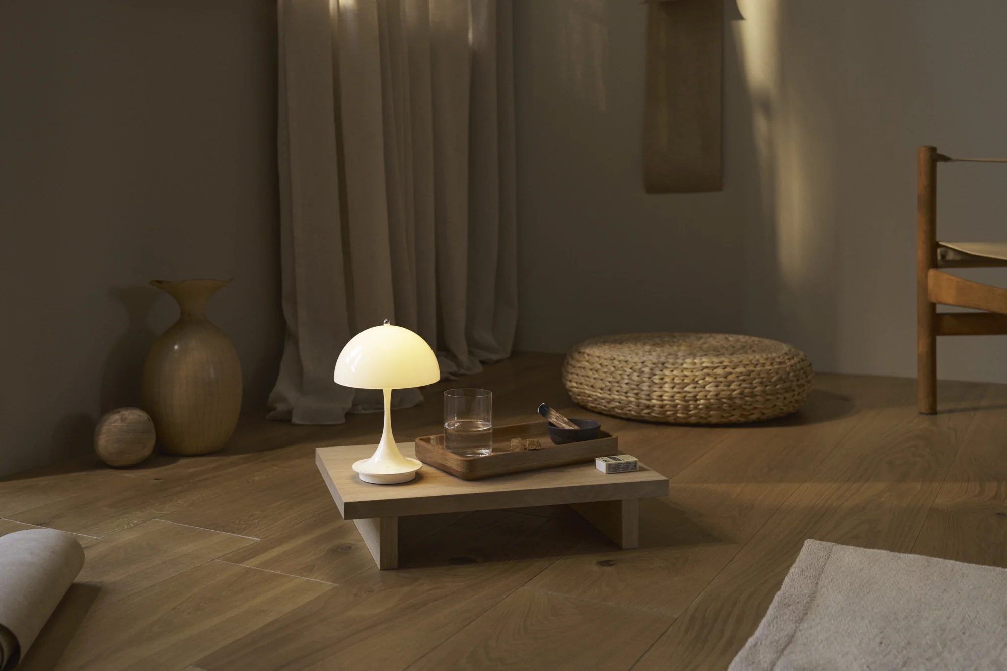 Lampa przenośna PANTHELLA 250 beżowy opal - Image 7
