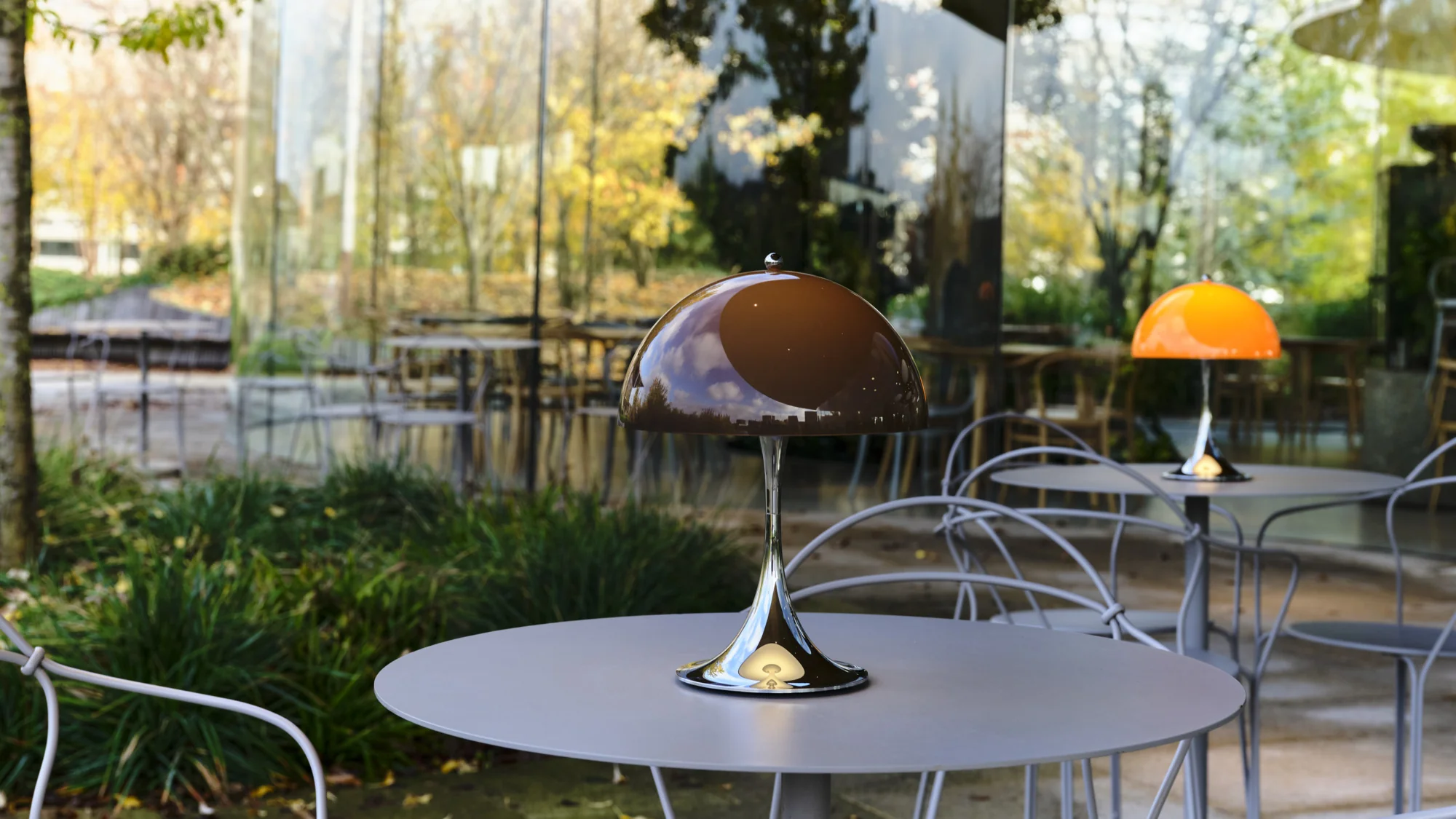 Lampa przenośna PANTHELLA 250 brązowy z chromowaną podstawą - Image 2