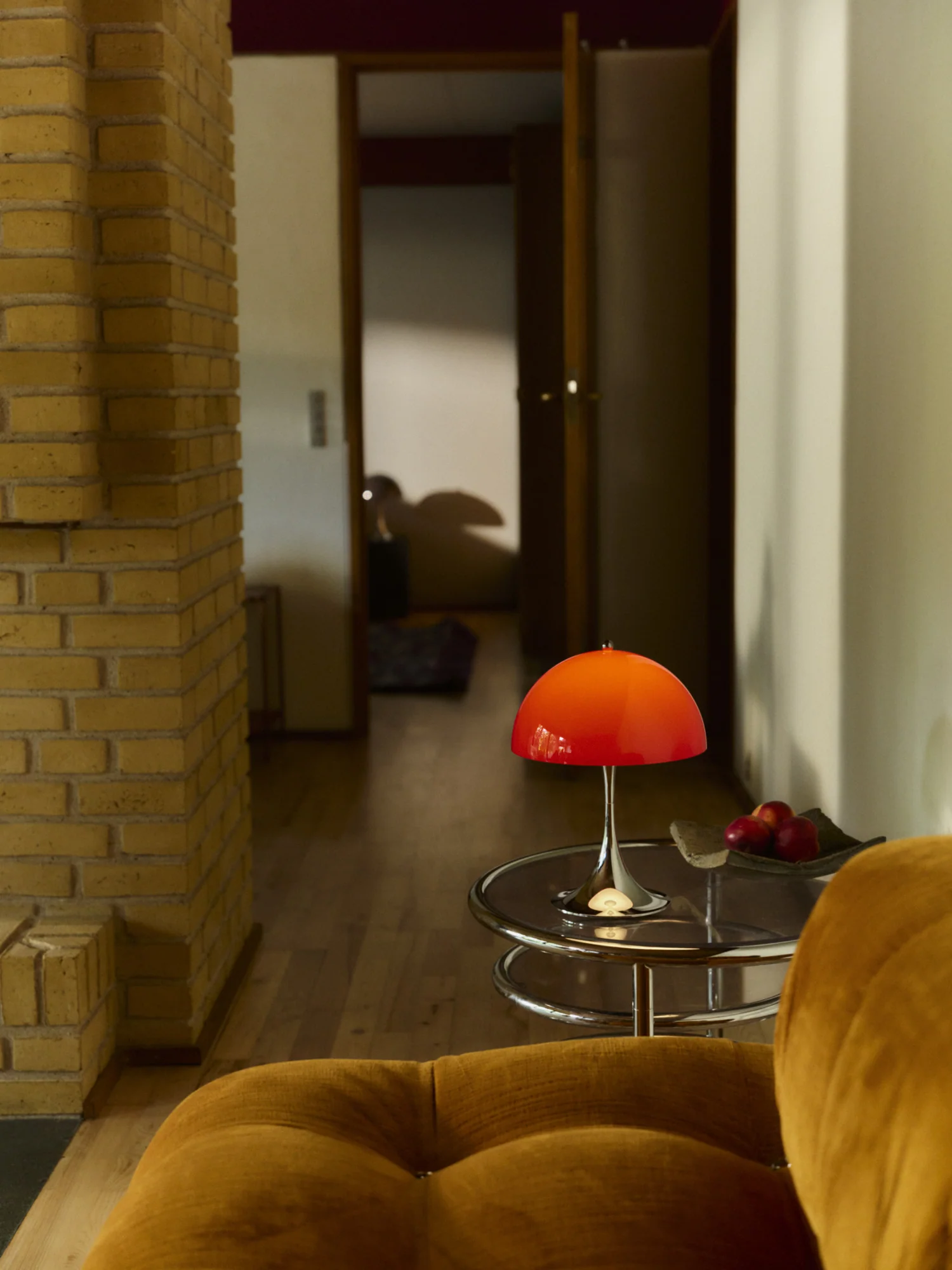 Lampa przenośna PANTHELLA 250 czerwony z chromowaną podstawą - Image 8
