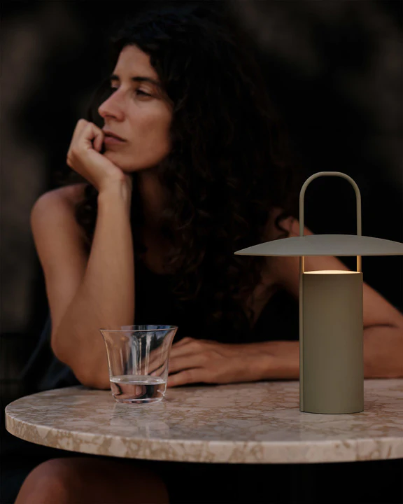 Lampa przenośna RAY oliwkowy - Image 2