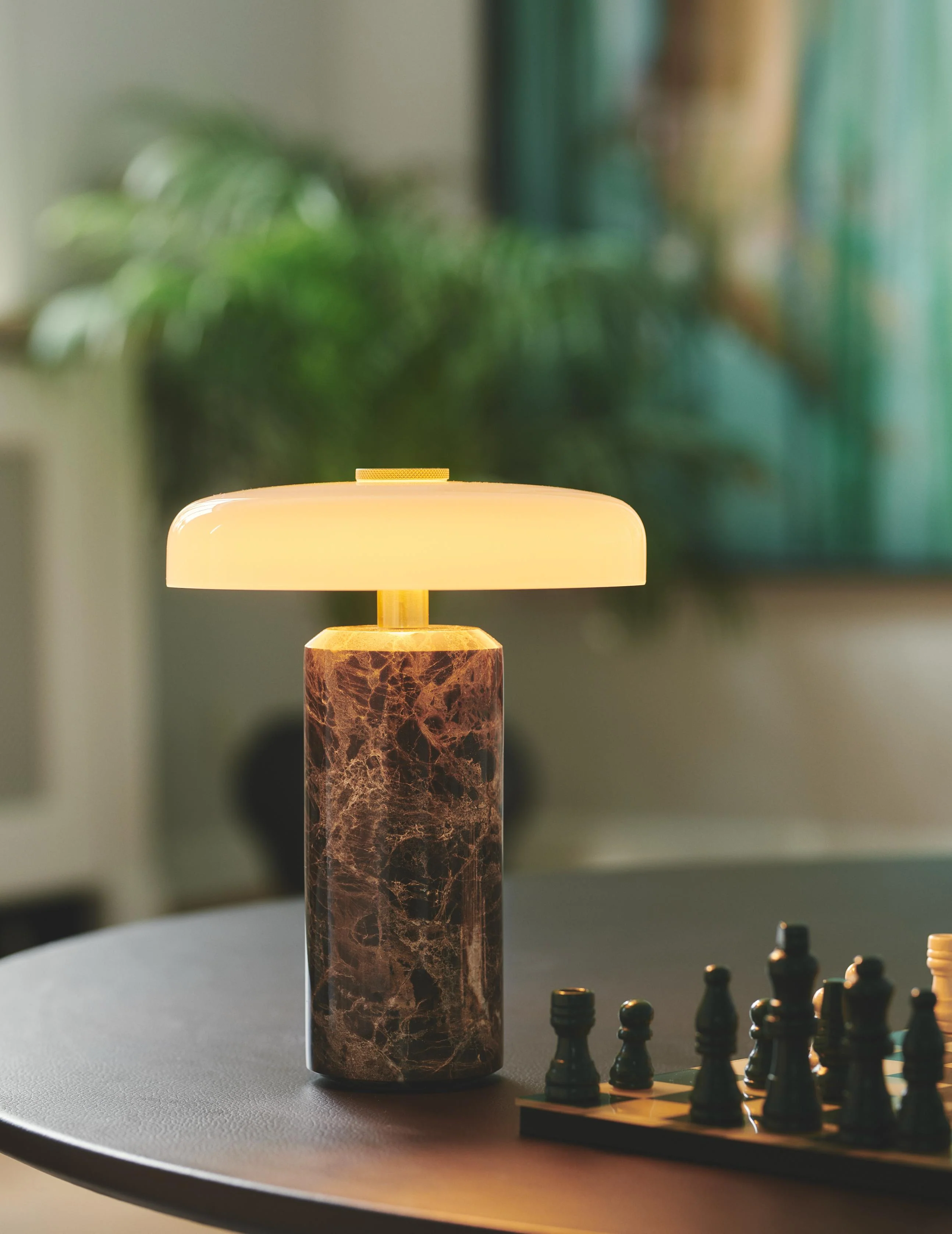 Lampa przenośna TRIP brązowy marmur z mlecznobiałym szkłem - Image 2