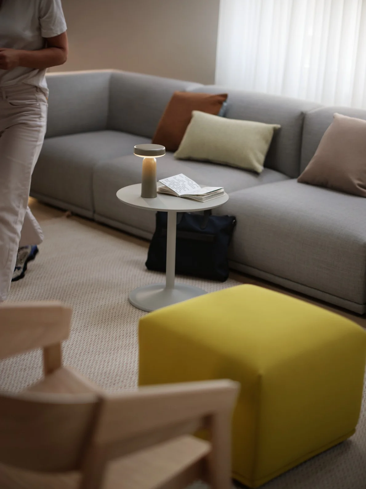 Lampa przenośna zewnętrzna EASE taupe - Image 8