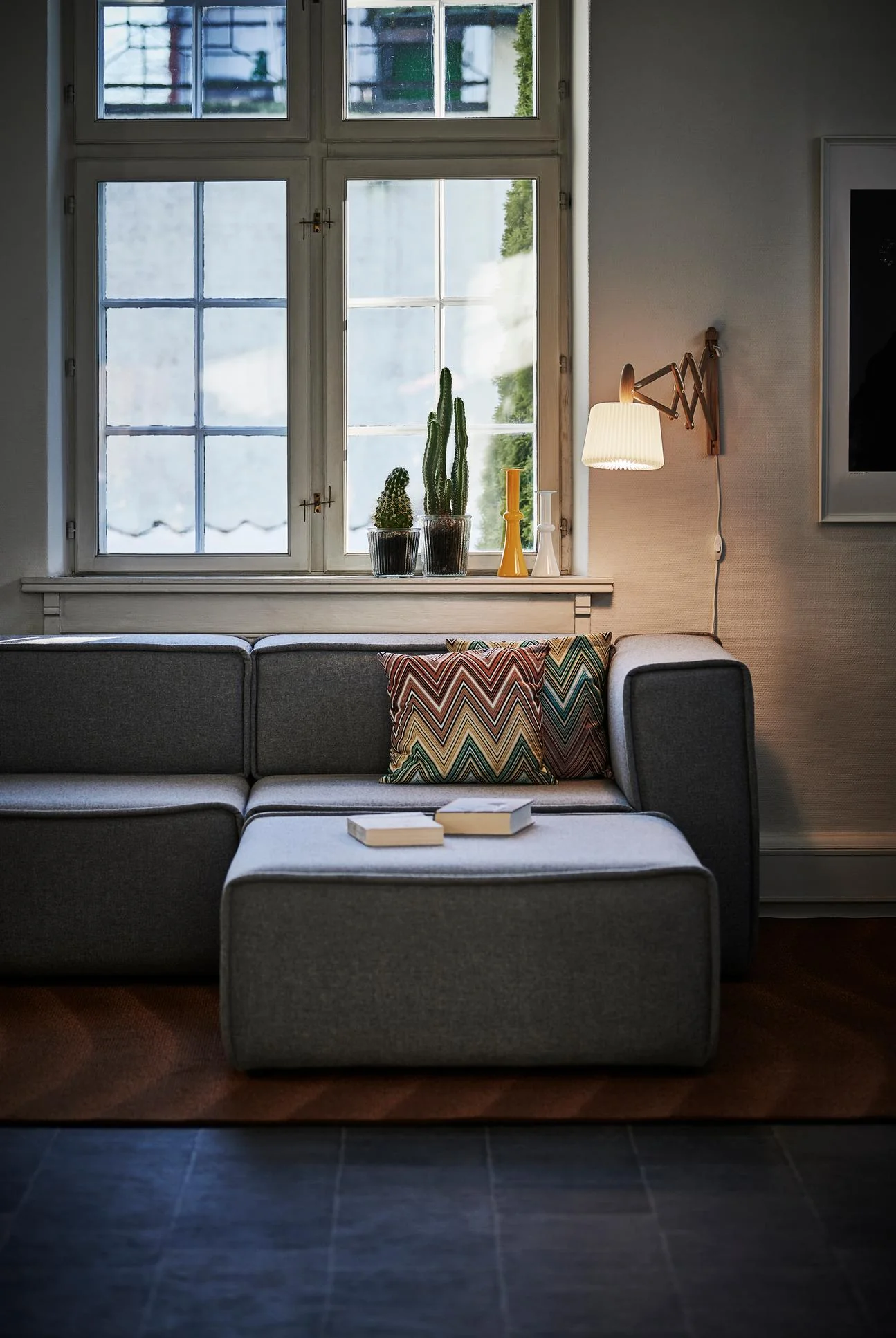 Lampa ścienna MODEL 223 120 SAX biały z jasną dębową podstawą - Image 8