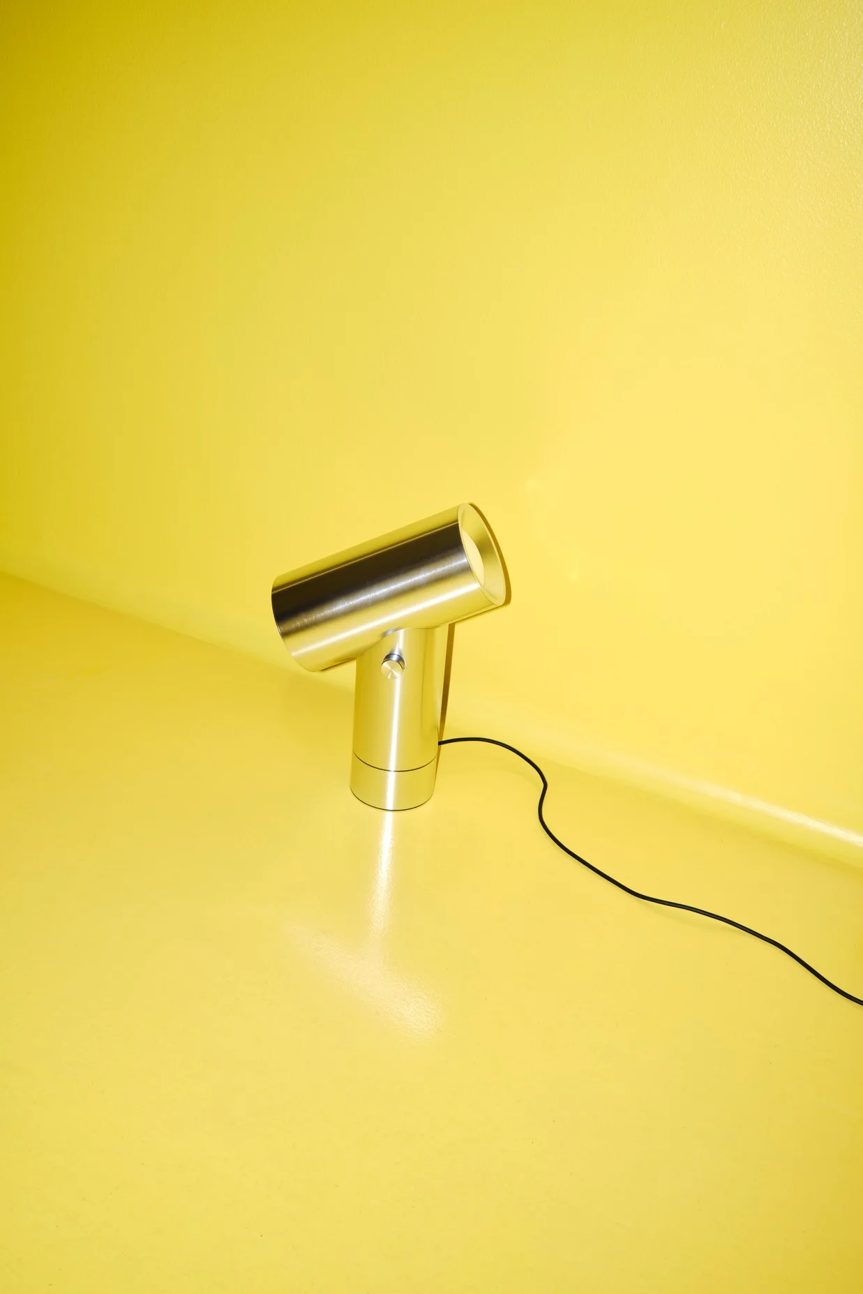 Lampa stołowa BEAM polerowane aluminium - Image 10