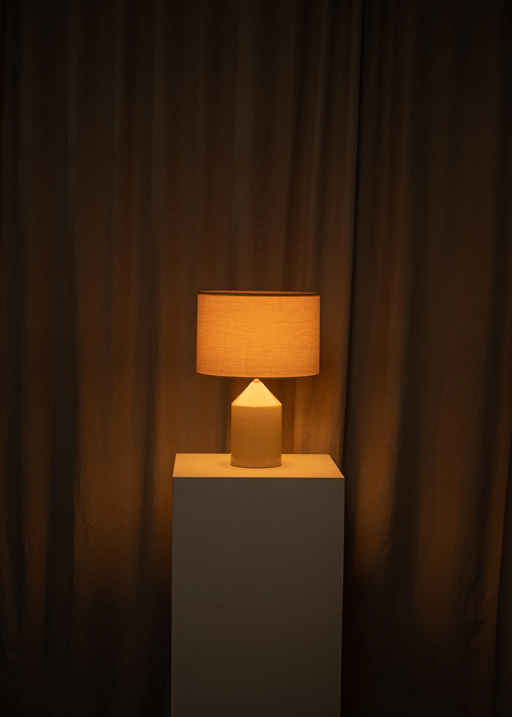 Lampa stołowa ceramiczna JOSEF beżowy - Image 2