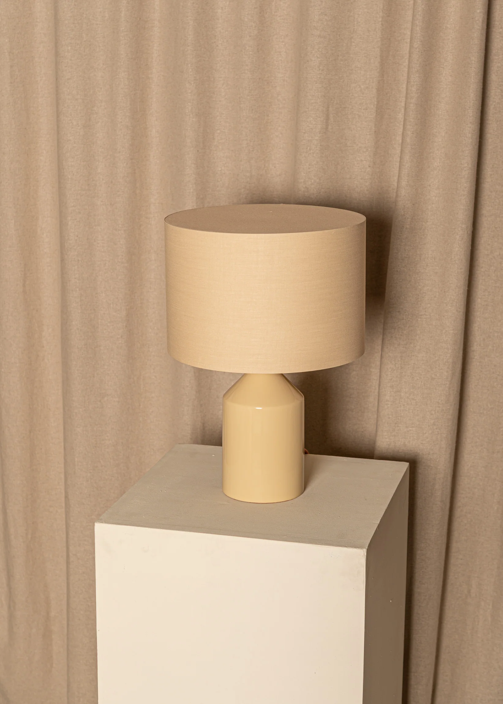 Lampa stołowa ceramiczna JOSEF beżowy - Image 3