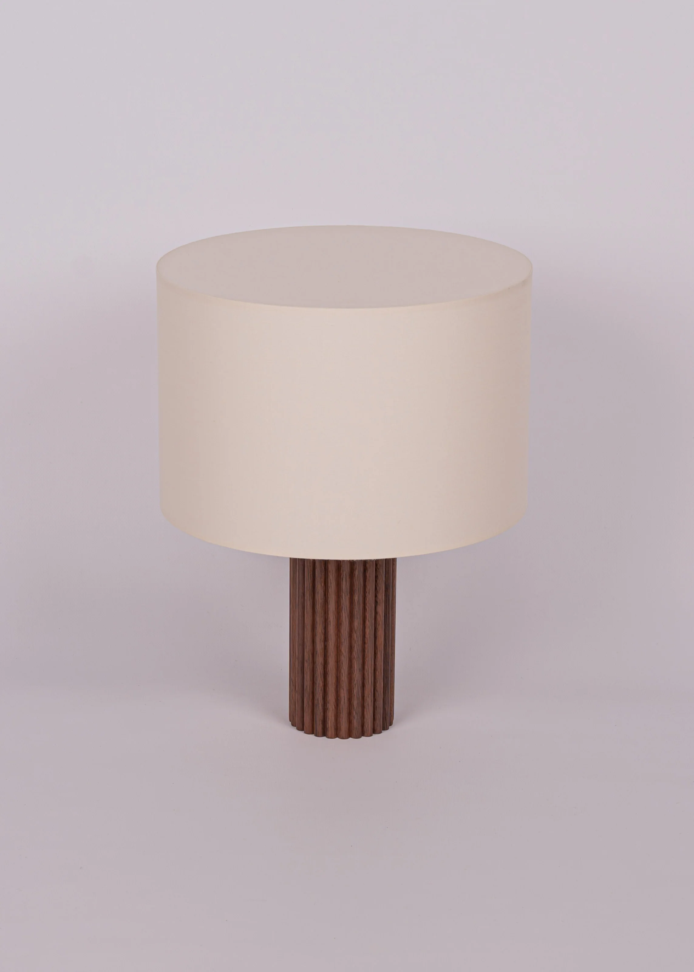 Lampa stołowa FLUTITA drewno orzechowe - Image 6