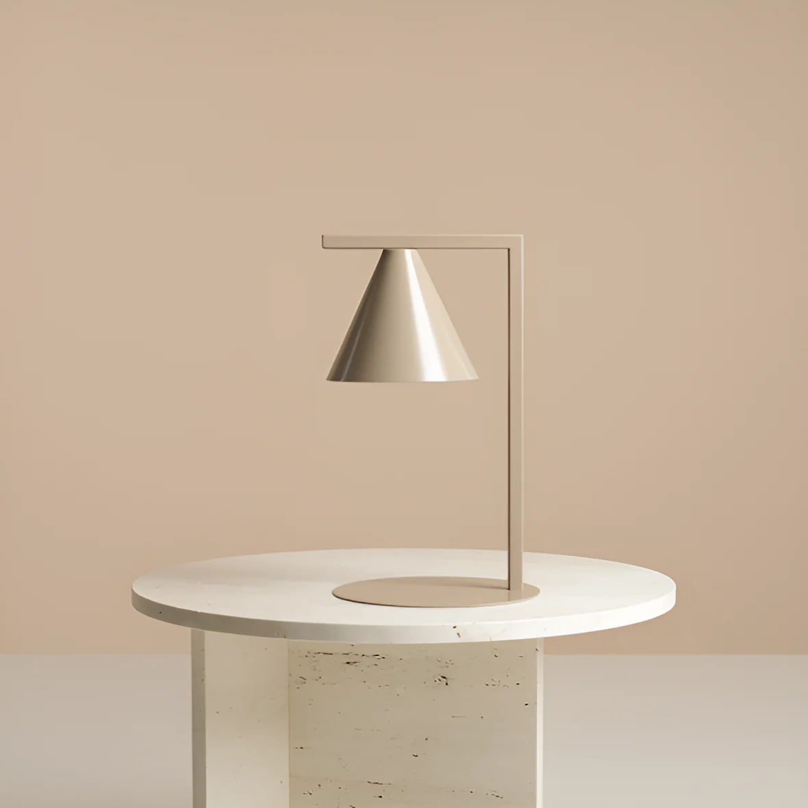 Lampa stołowa FORM beżowy - Image 3