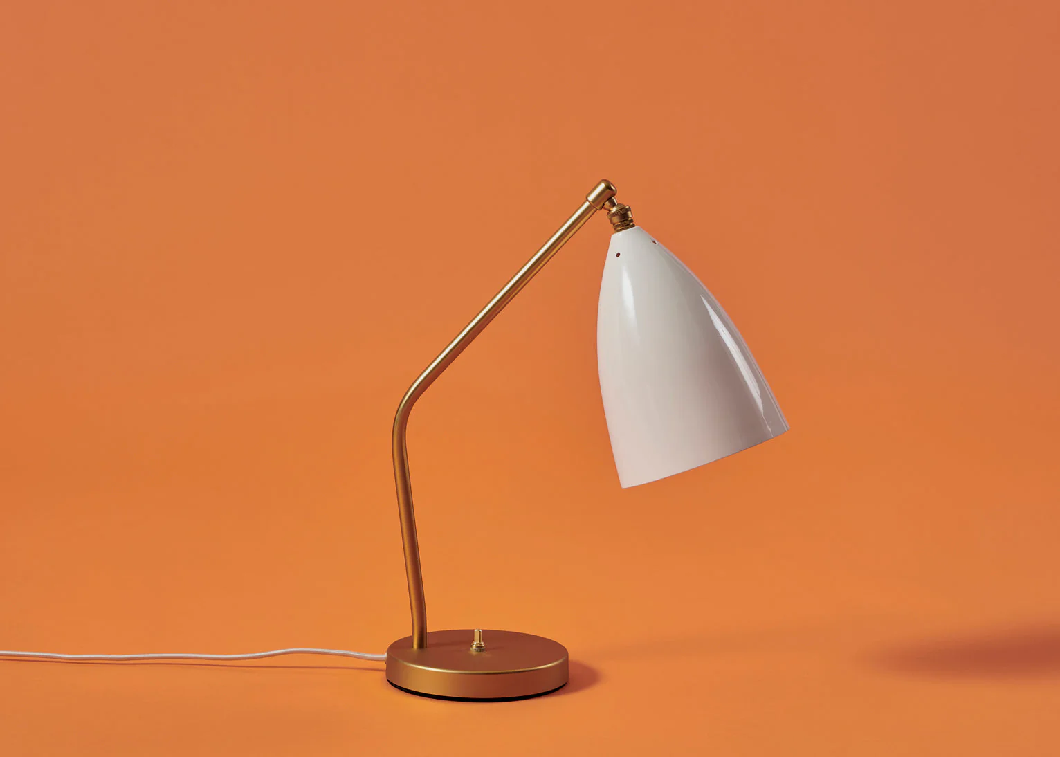 Lampa stołowa GRÄSHOPPA szary klosz ze złotą podstawą - Image 4