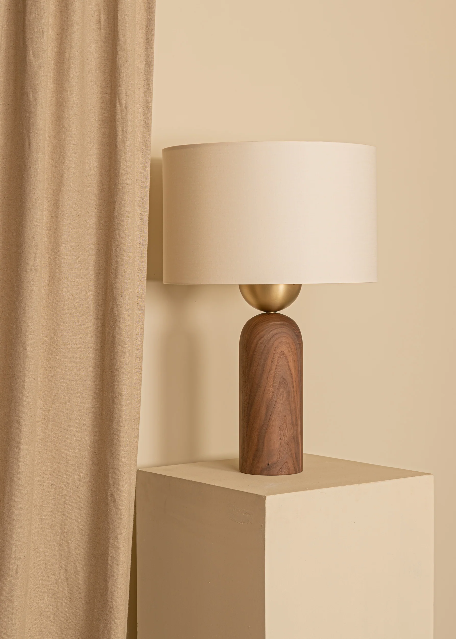 Lampa stołowa PEONA drewno orzechowe - Image 2