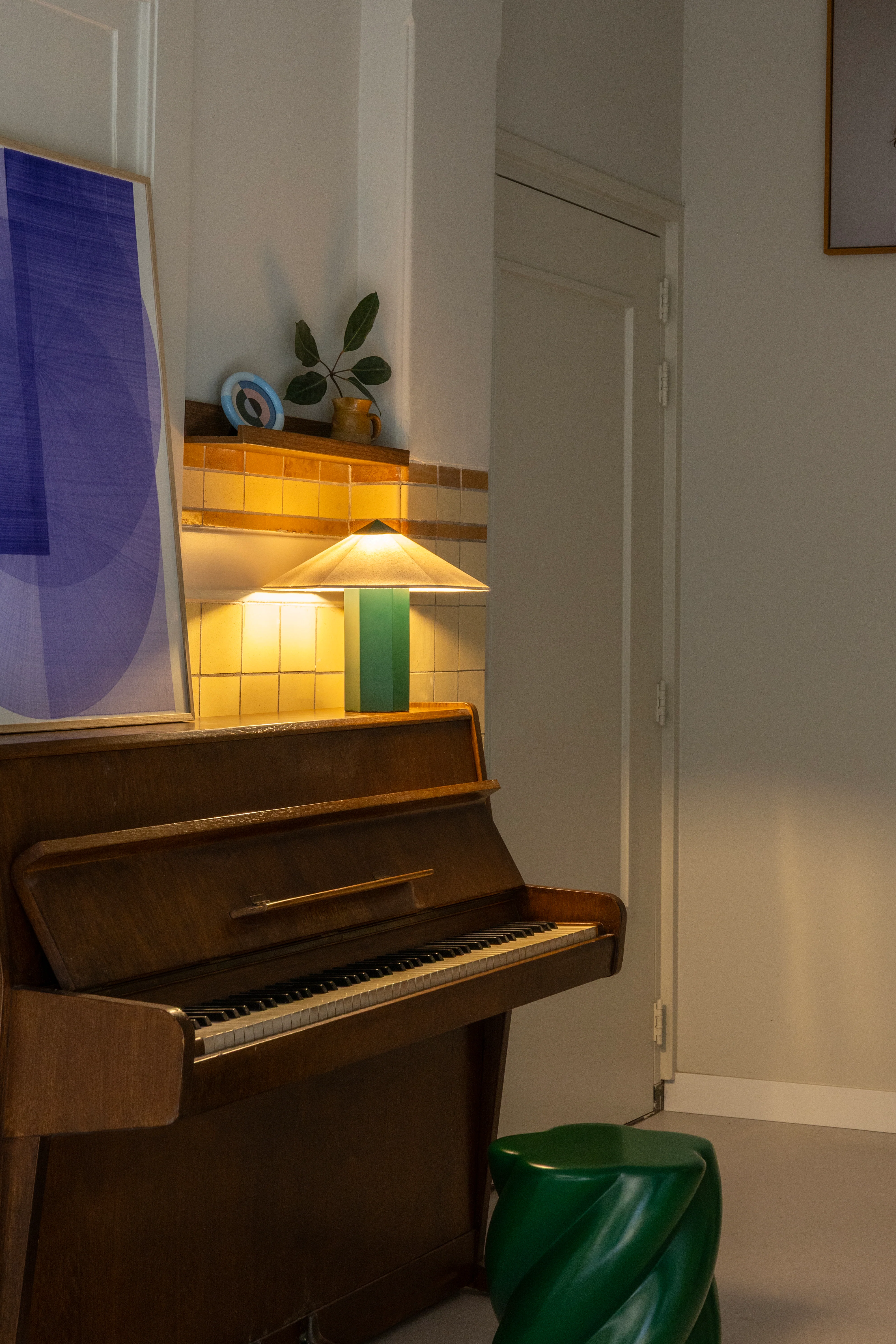 Lampa stołowa PHIRA zielony z lnianym abażurem - Image 2