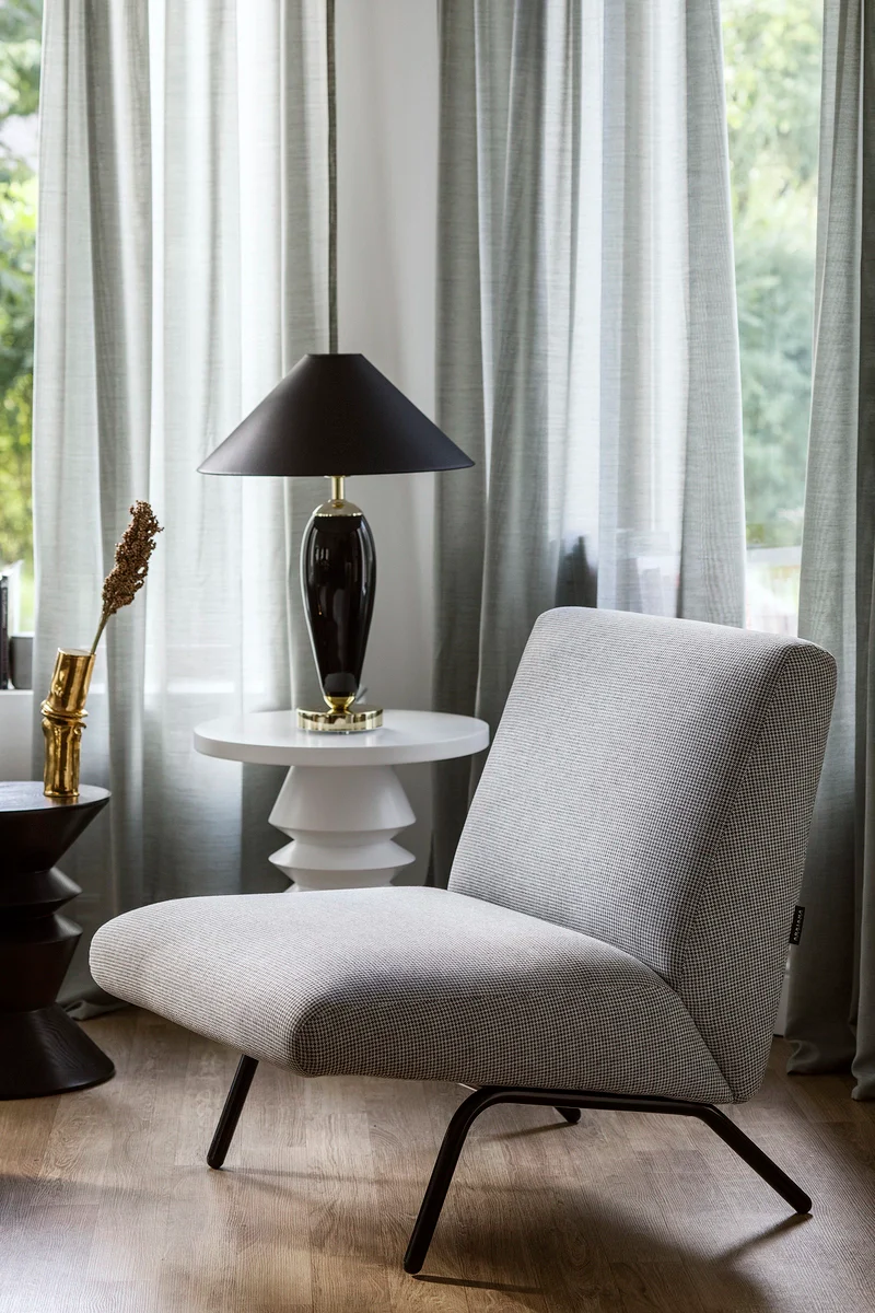 Lampa stołowa REA czarny z czarną podstawą i złotym wykończeniem - Image 4