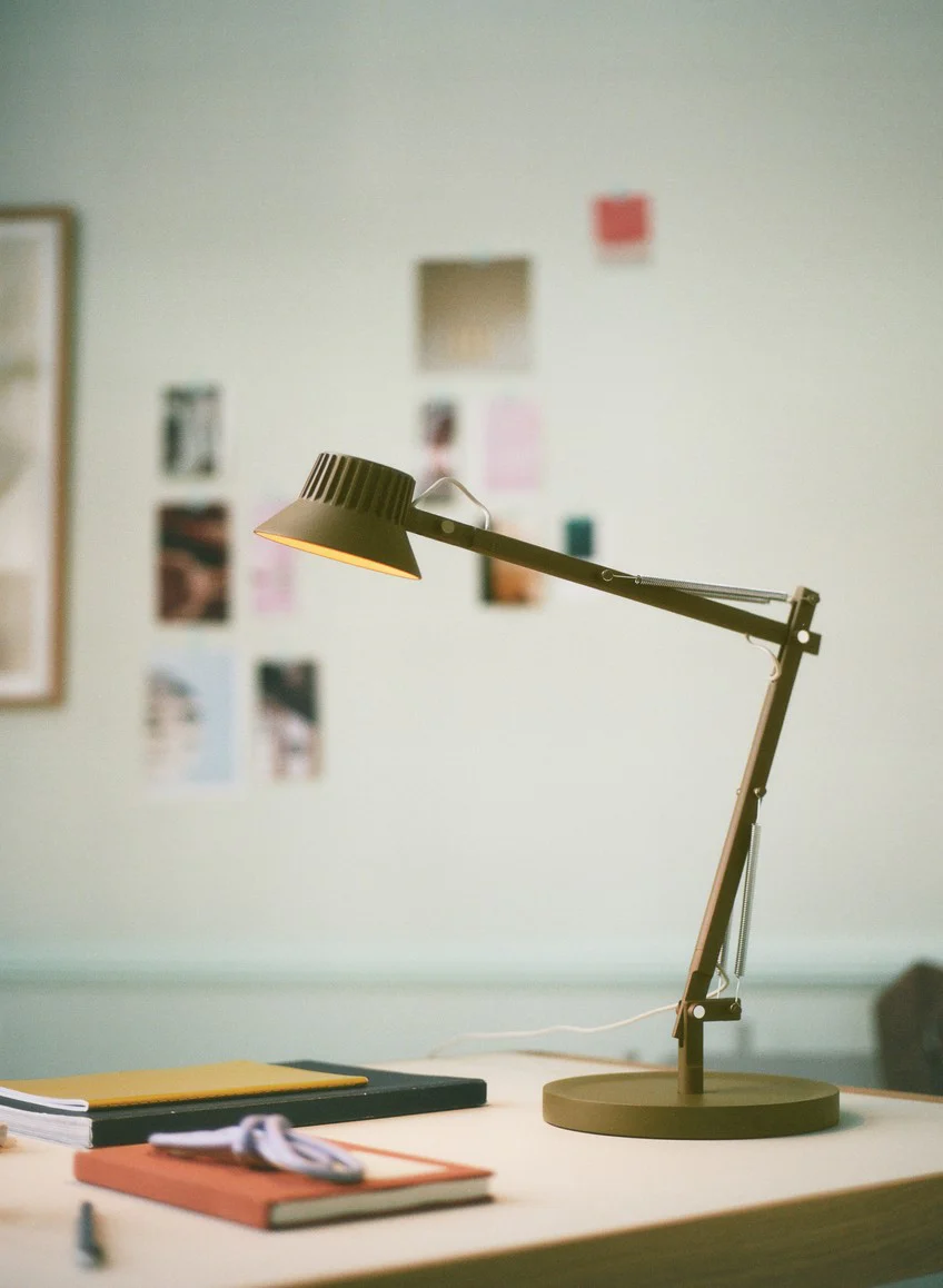 Lampa biurkowa regulowana DEDICATE brązowo-zielony - Image 17