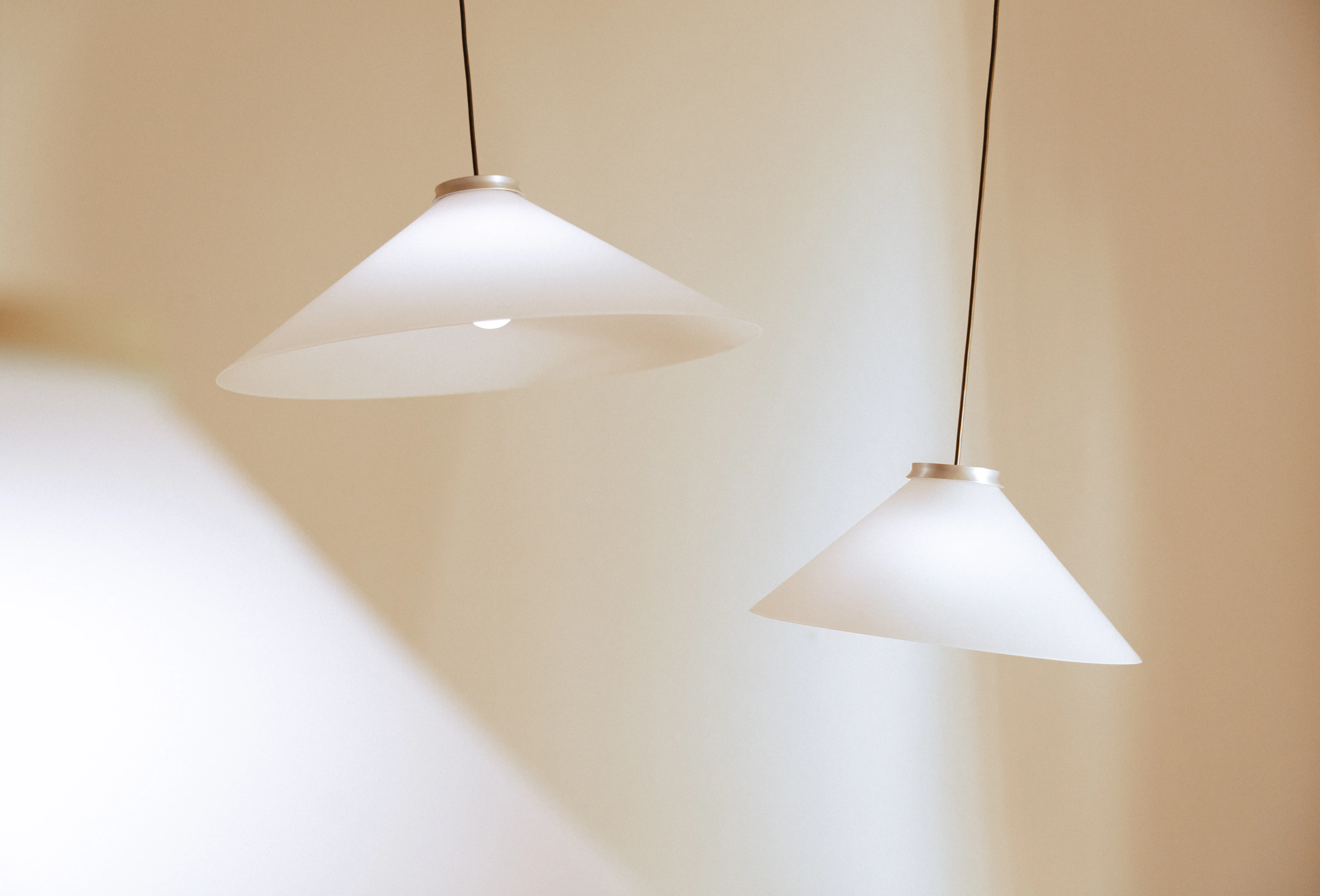 Lampa wisząca ALINE srebrny z białym kloszem - Image 9