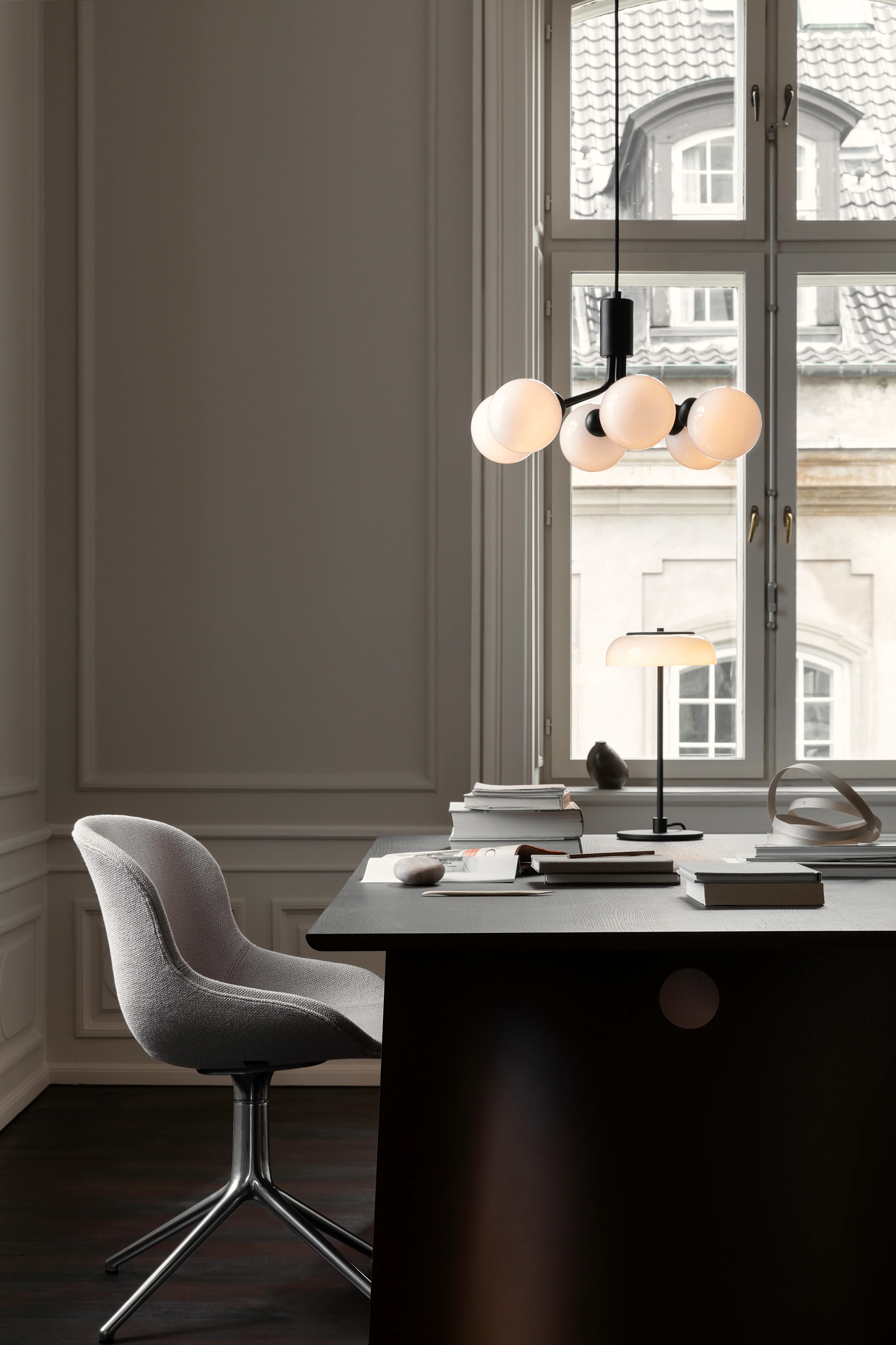 Lampa wisząca APIALES 6 czarny z opalowym szkłem - Image 2