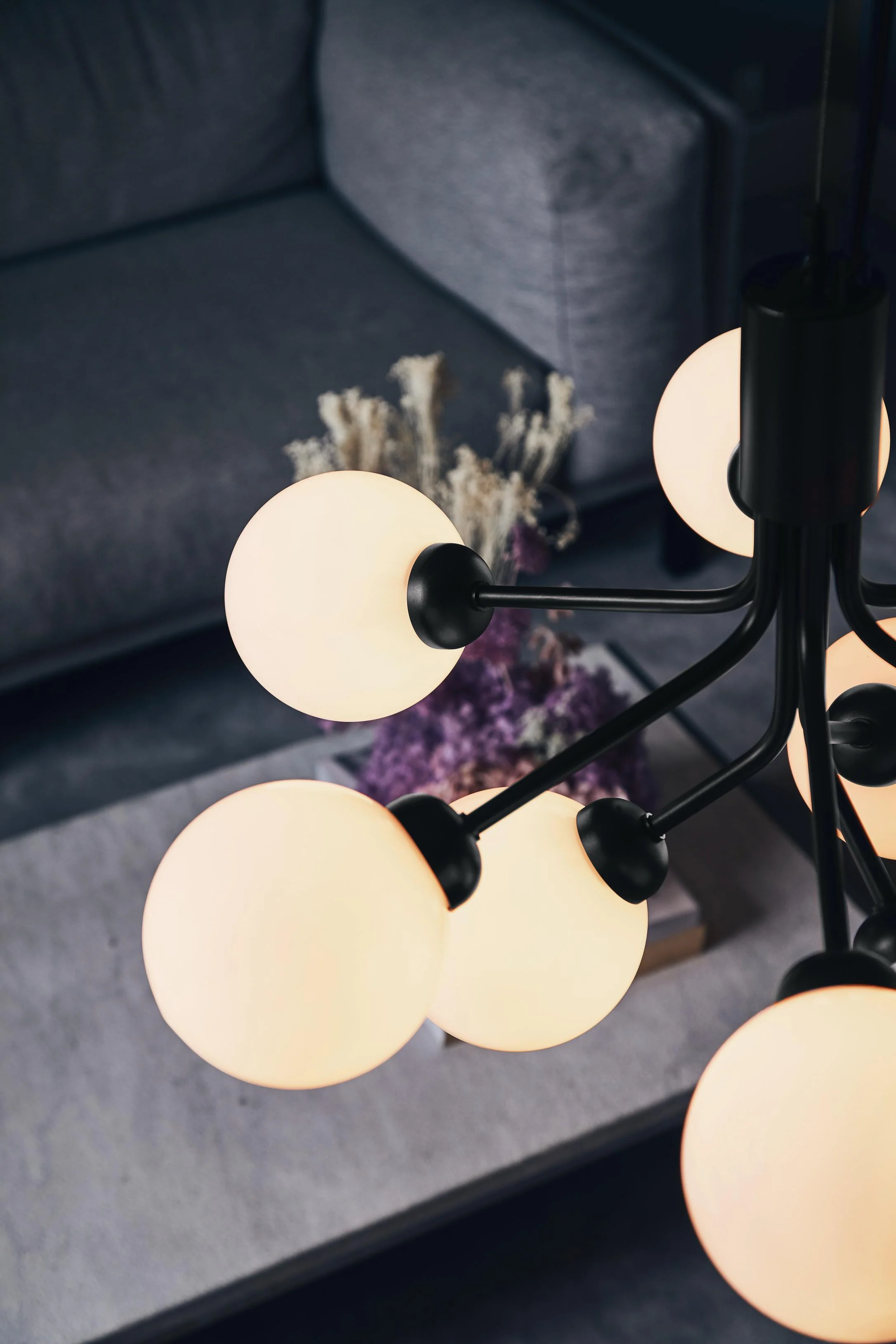 Lampa wisząca APIALES 9 czarny z opalowym szkłem - Image 10