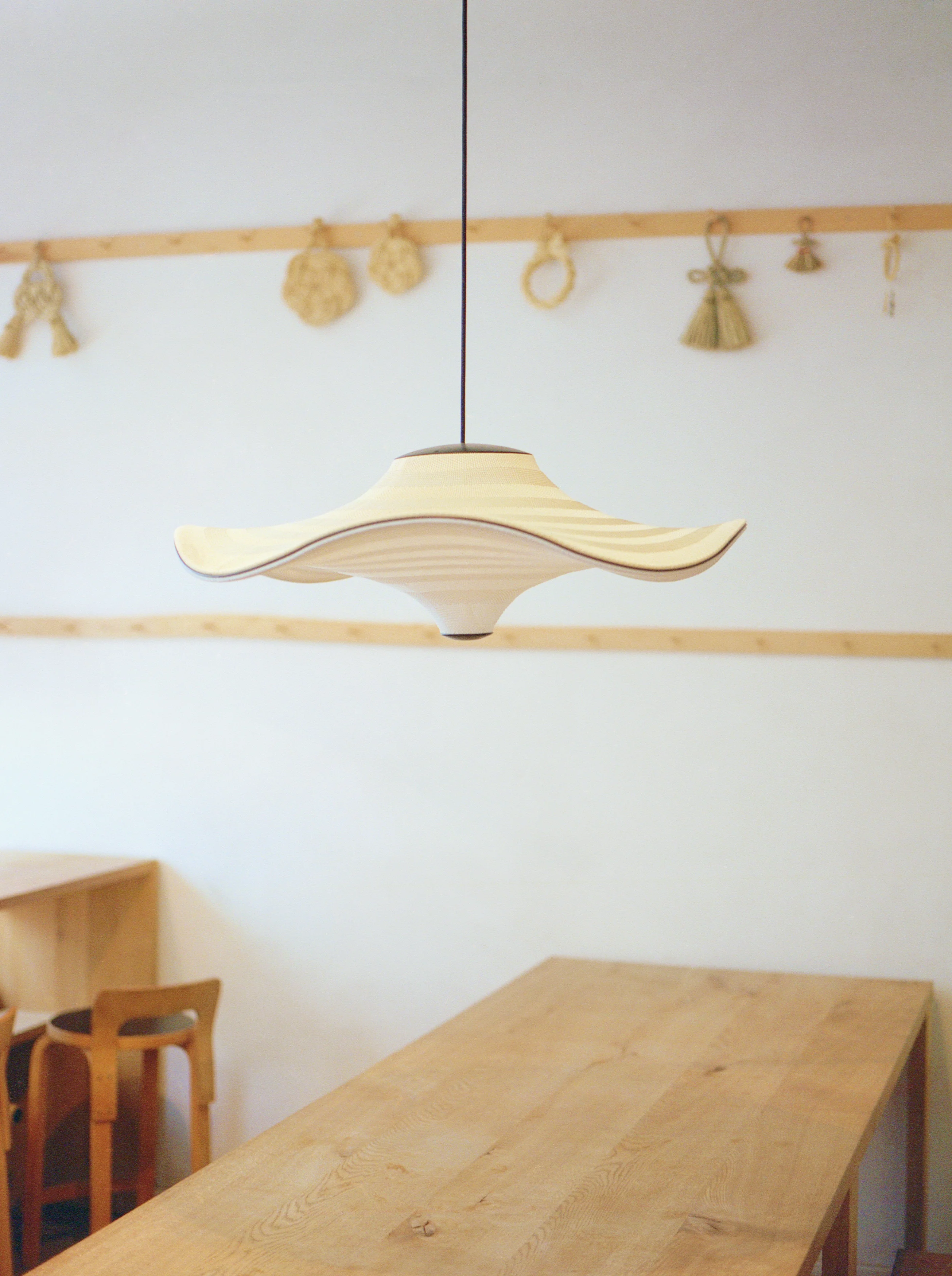 Lampa wisząca FLYING terakota - Image 3