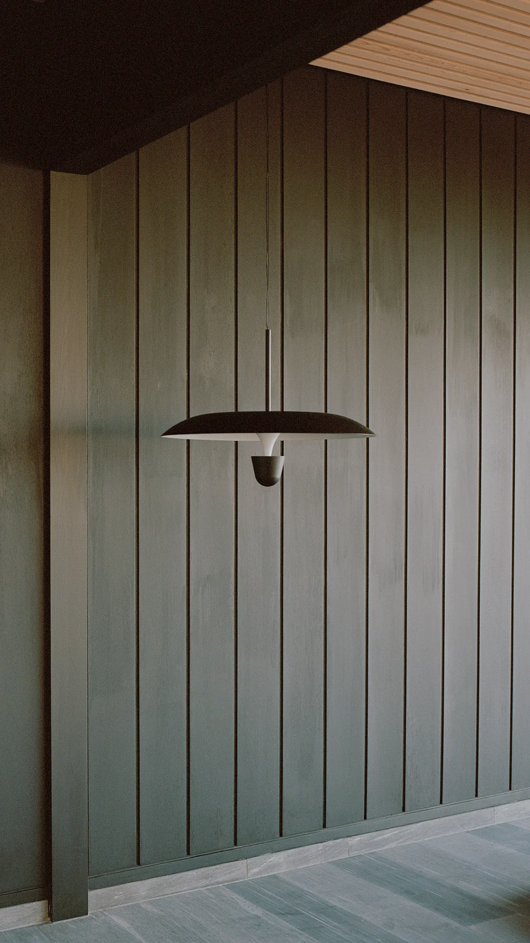 Lampa wisząca KANTARELL czarny z białym wykończeniem - Image 2