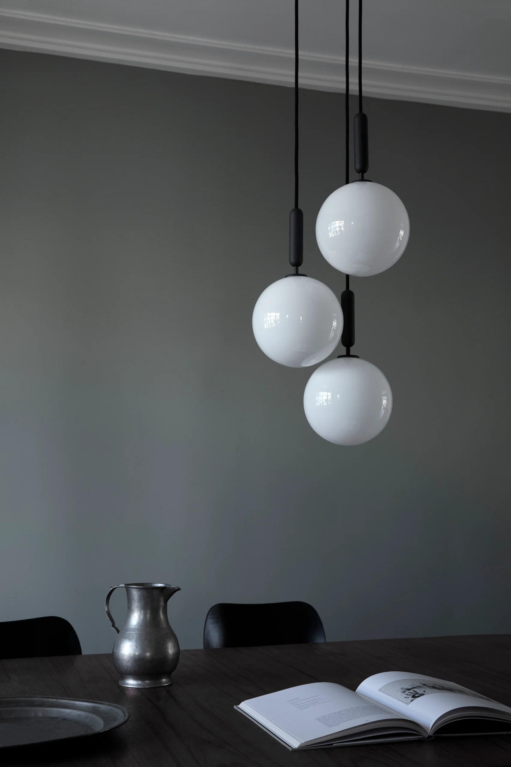 Lampa wisząca MIIRA 3 grafitowy z opalowym szkłem - Image 13