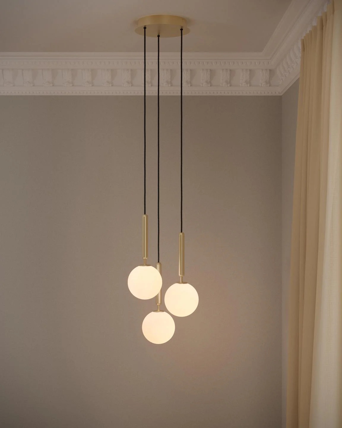 Lampa wisząca MIIRA 3 mosiężny z opalowym szkłem - Image 2