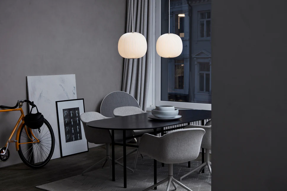 Lampa wisząca MODEL 134 LAMELLA 3 biały z czarnym wykończeniem - Image 6