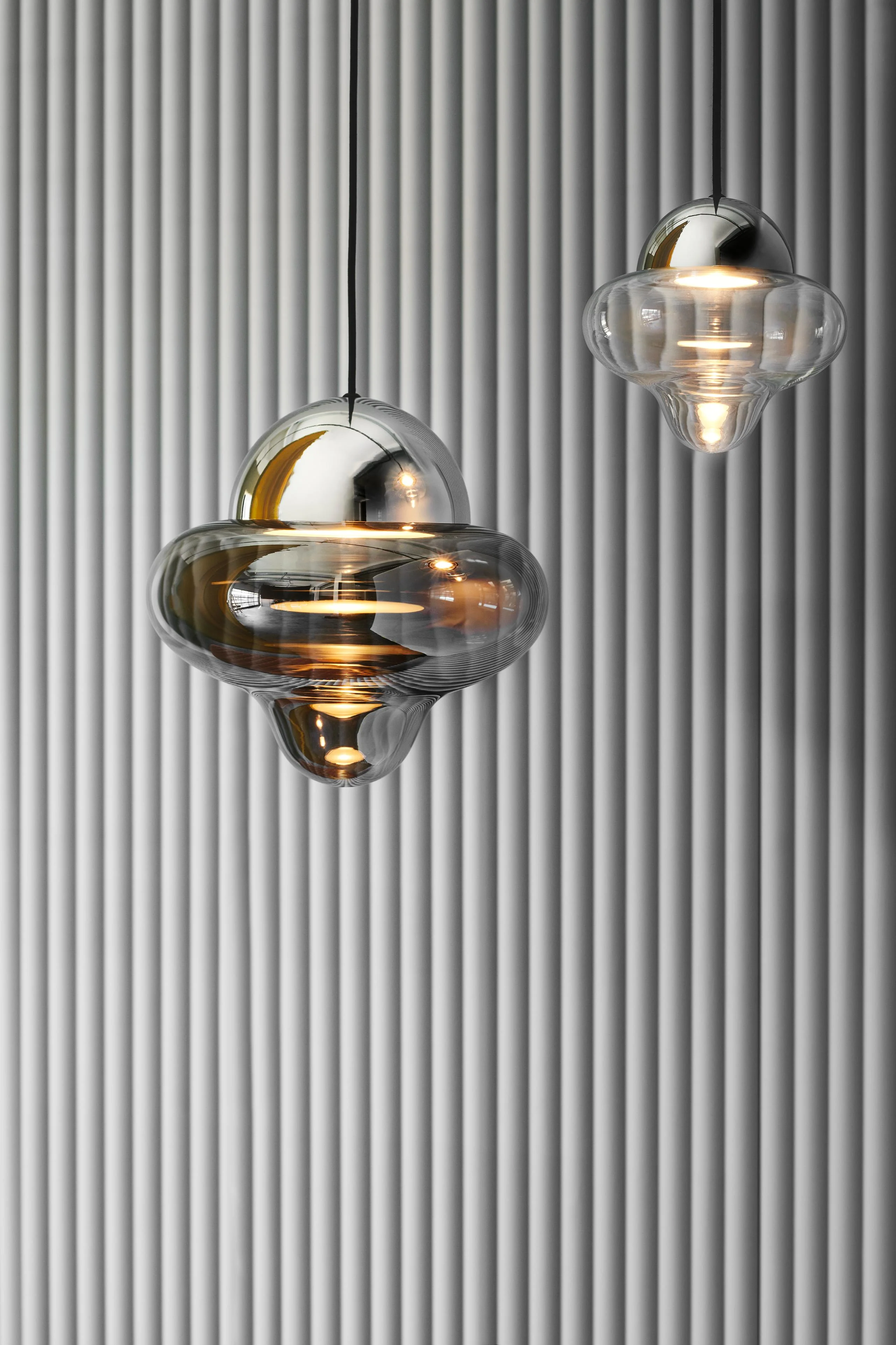 Lampa wisząca NUTTY szkło dymione ze srebrnym wykończeniem - Image 2