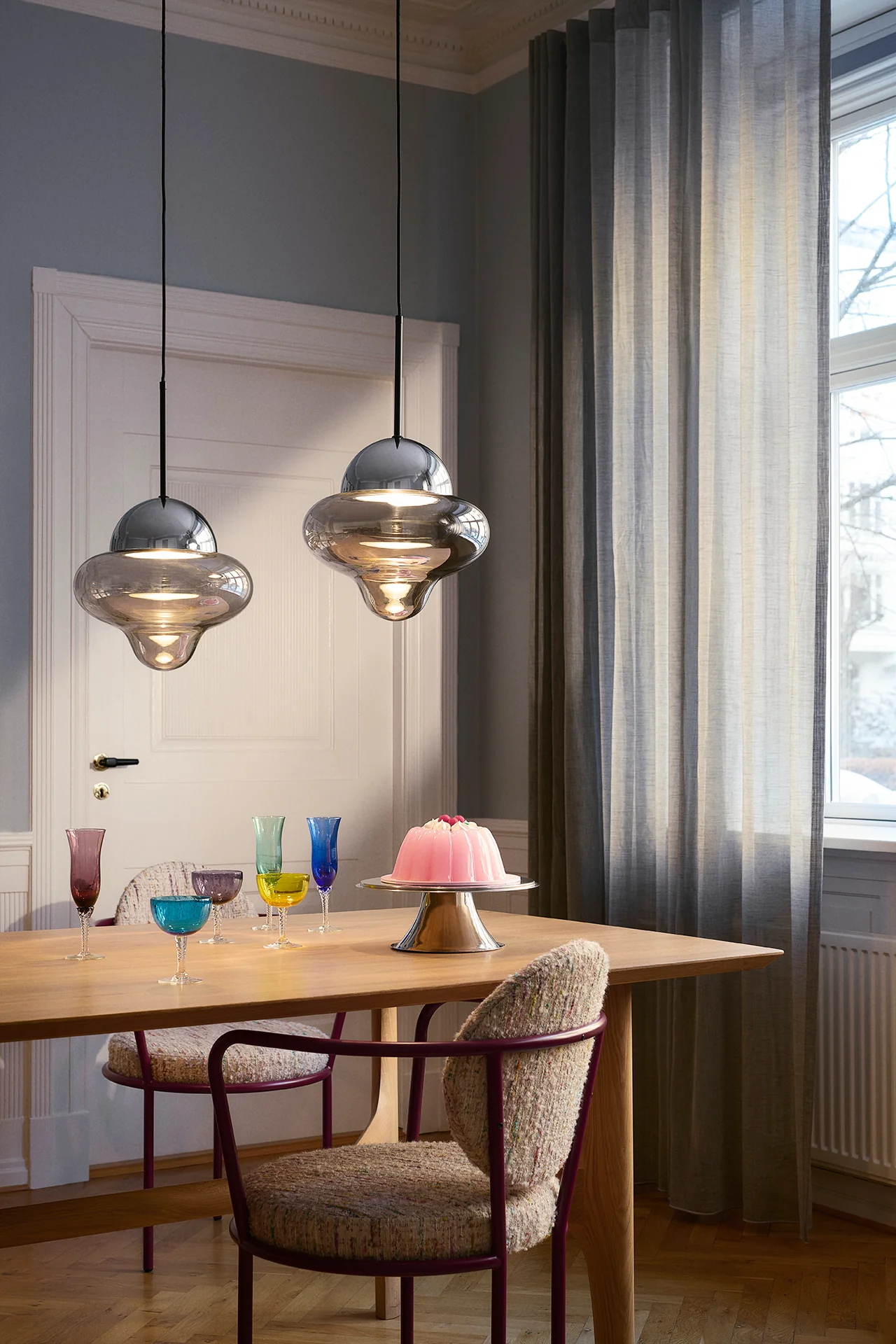 Lampa wisząca NUTTY szkło dymione ze srebrnym wykończeniem - Image 4