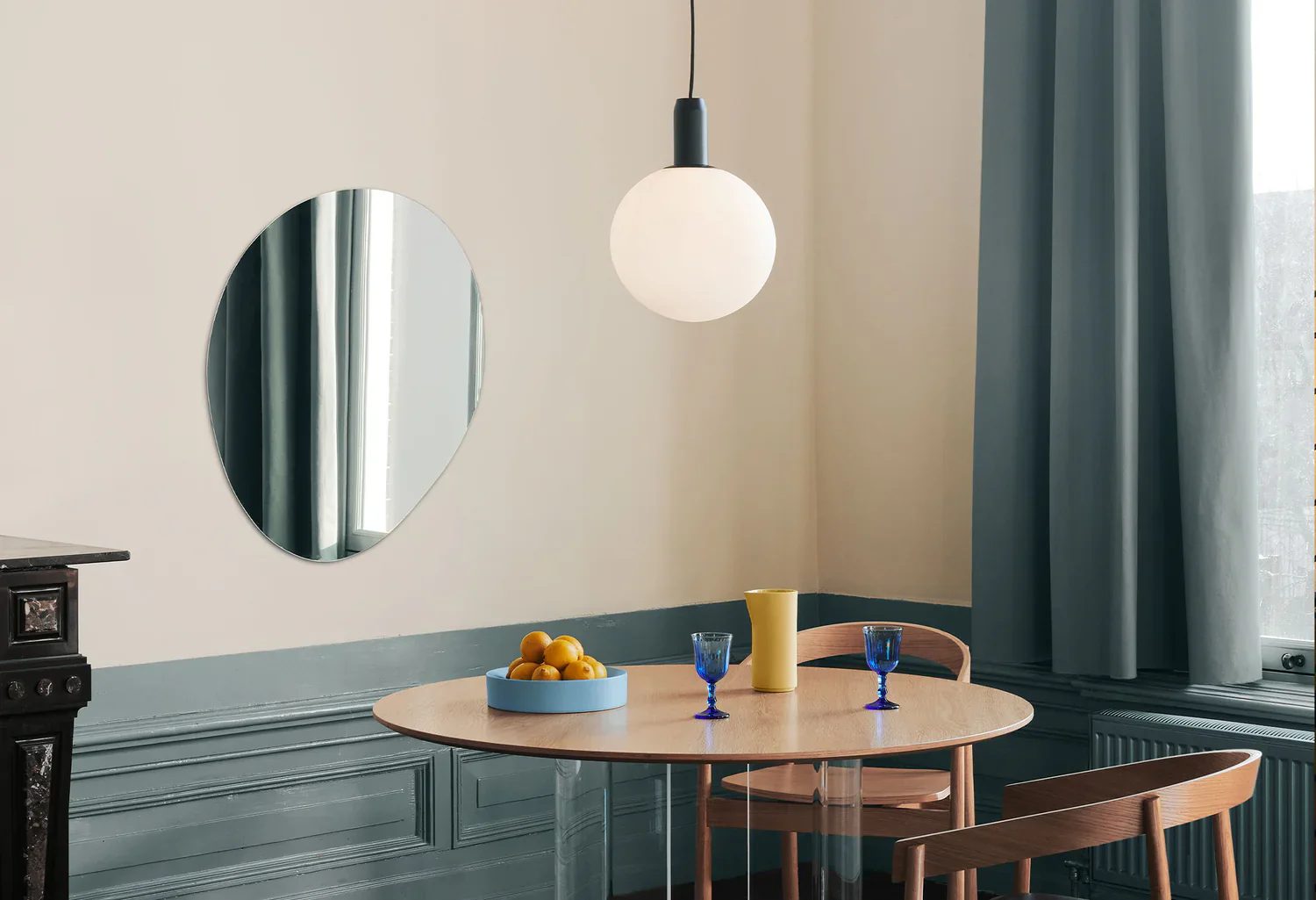 Lampa wisząca ORB białe szkło z czarnym - Image 2