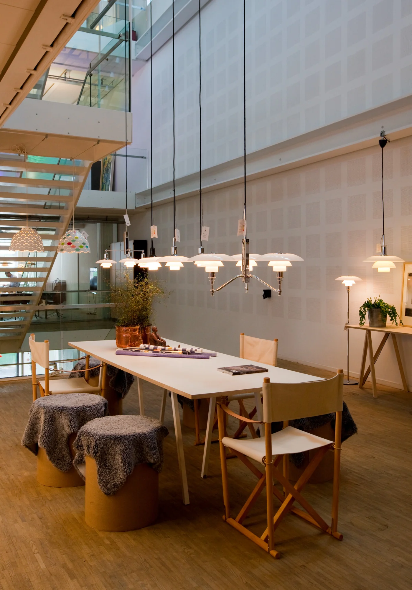 Lampa wisząca PH 3/2 ACADEMY biały z chromowanym wykończeniem - Image 5