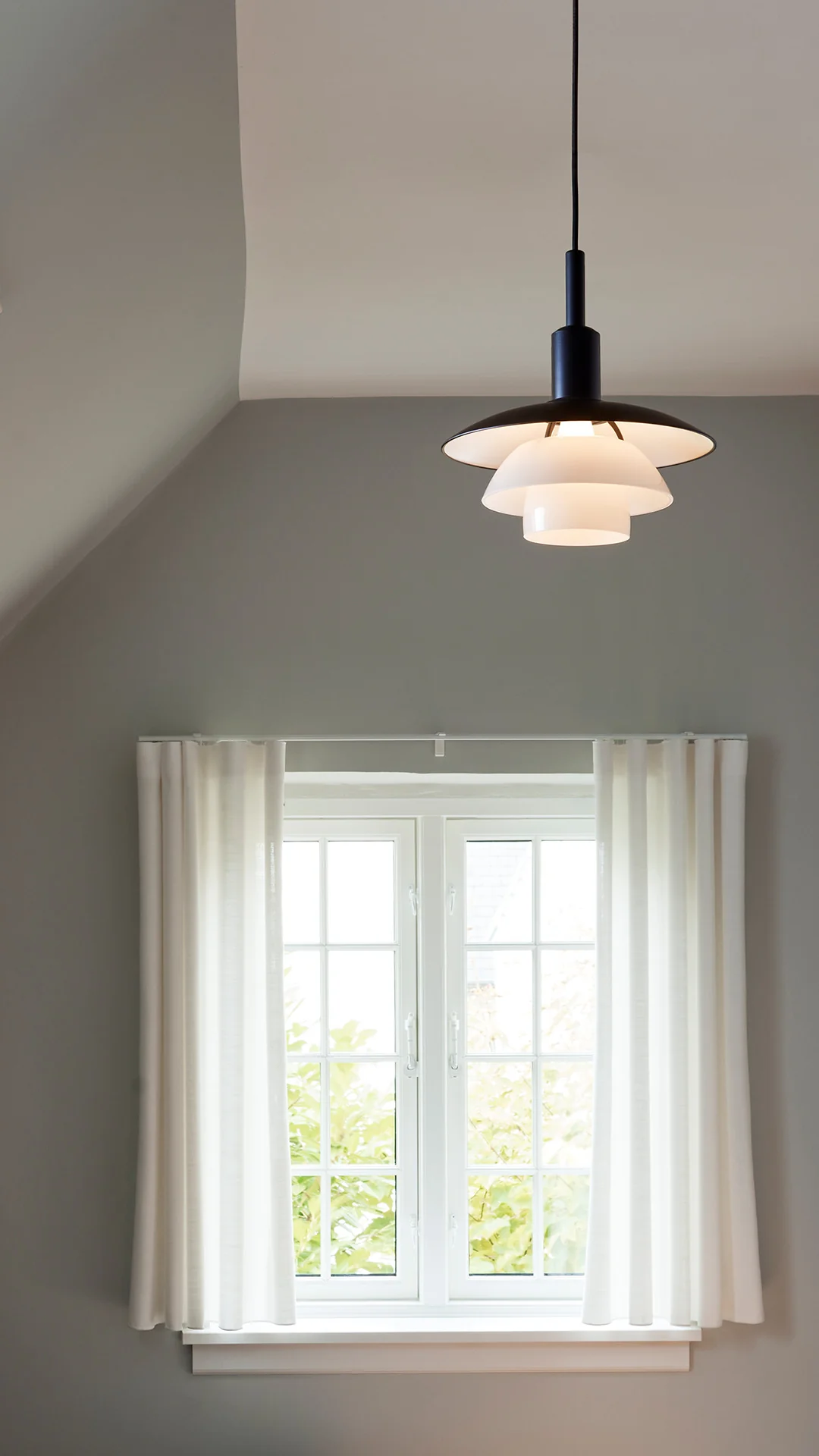 Lampa wisząca PH 3/3 biały z czarnym matowym wykończeniem - Image 40