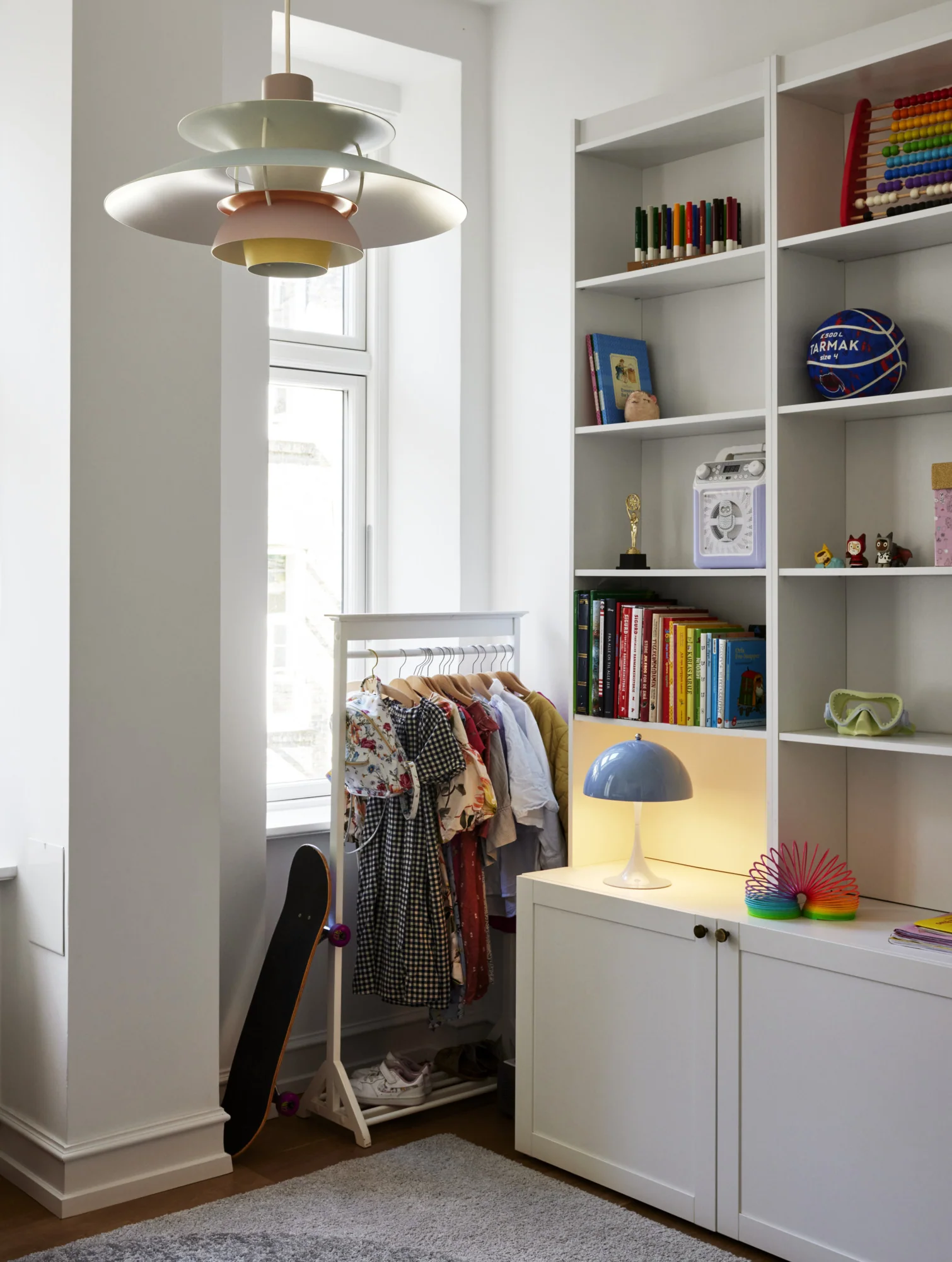 Lampa wisząca PH 5 pastelowy ostrygowy z błękitnym i różowym - Image 4