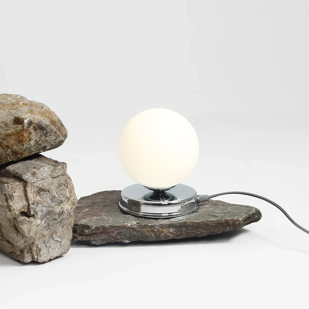 Lampa stołowa BALL chromowany - Image 4
