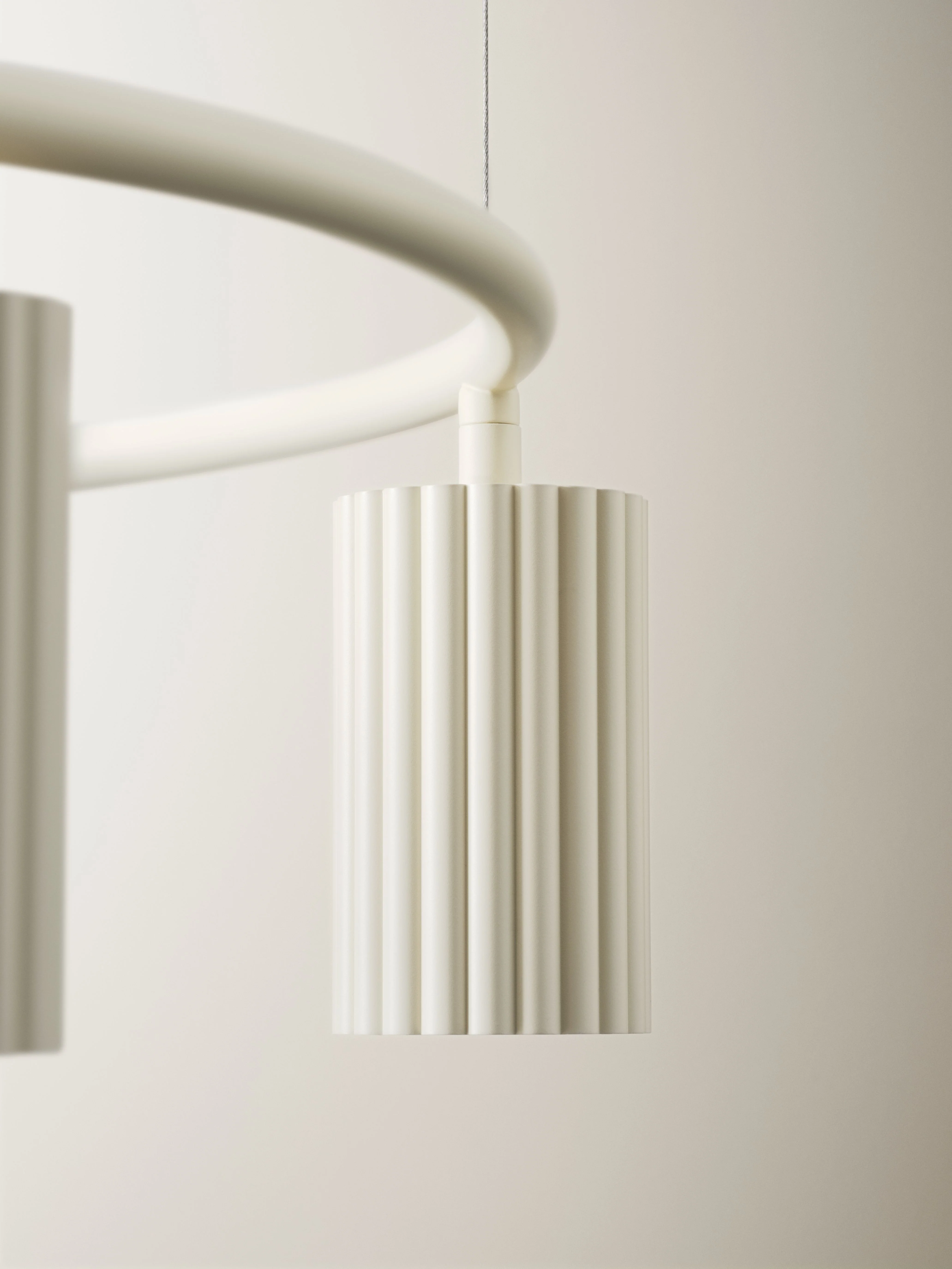 Lampa wisząca DONNA CIRCLE biały - Image 5