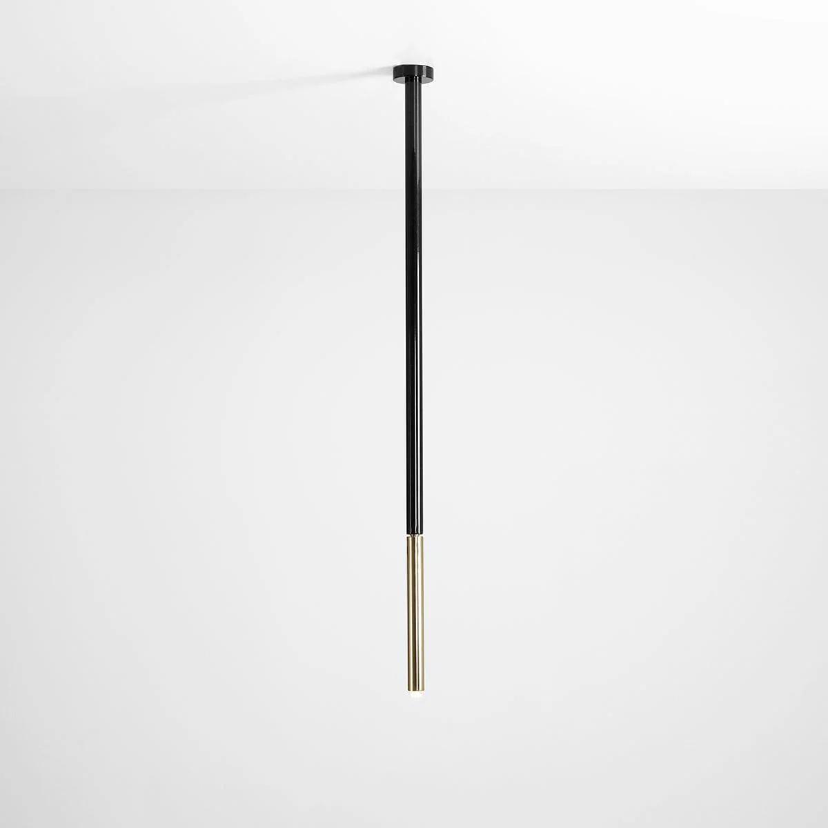 Lampa sufitowa regulowana STICK LONG czarny ze złotym wykończeniem - Image 6