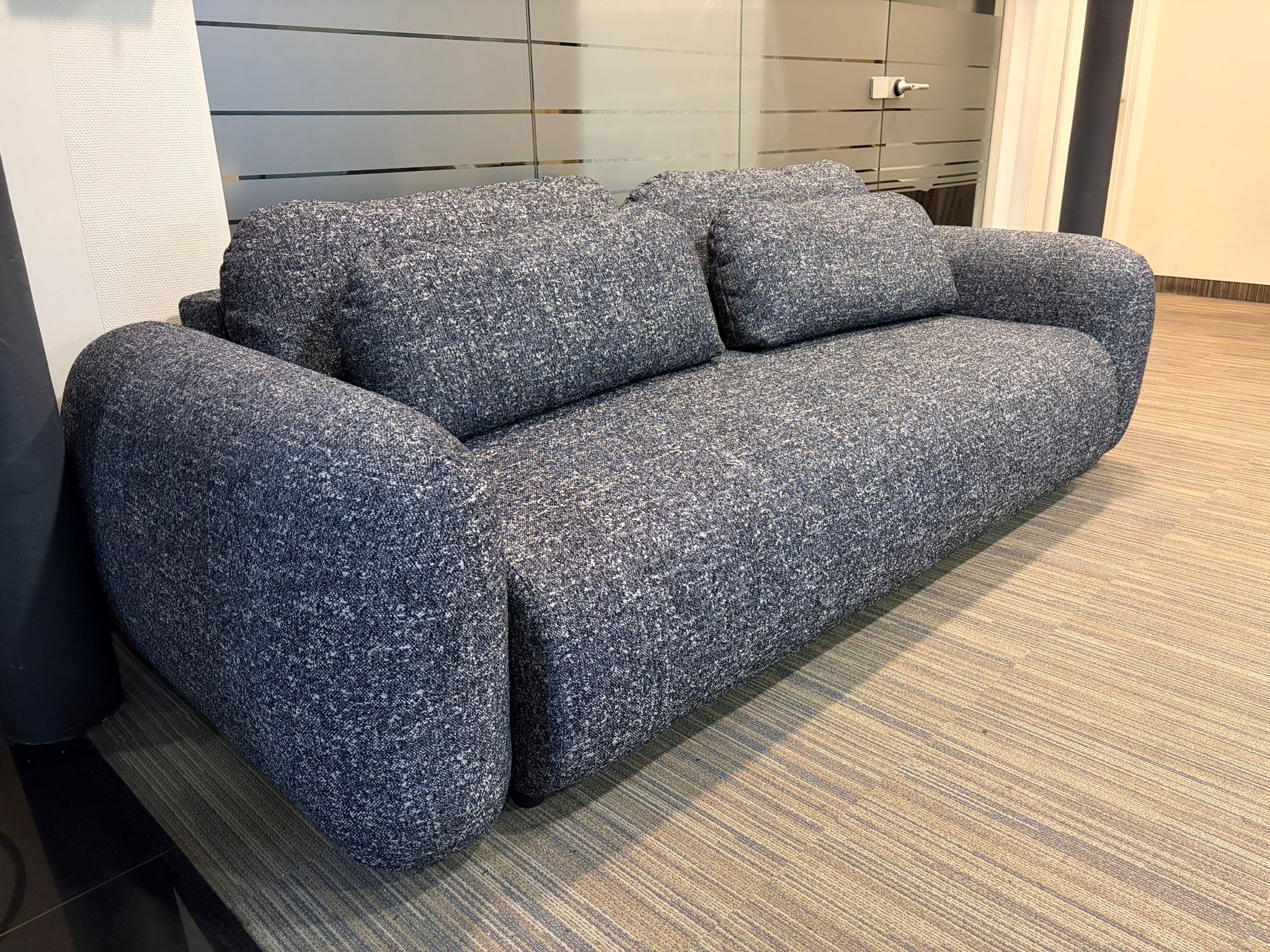 Sofa 3-osobowa z funkcją spania LOHI terakota szenil - Image 9