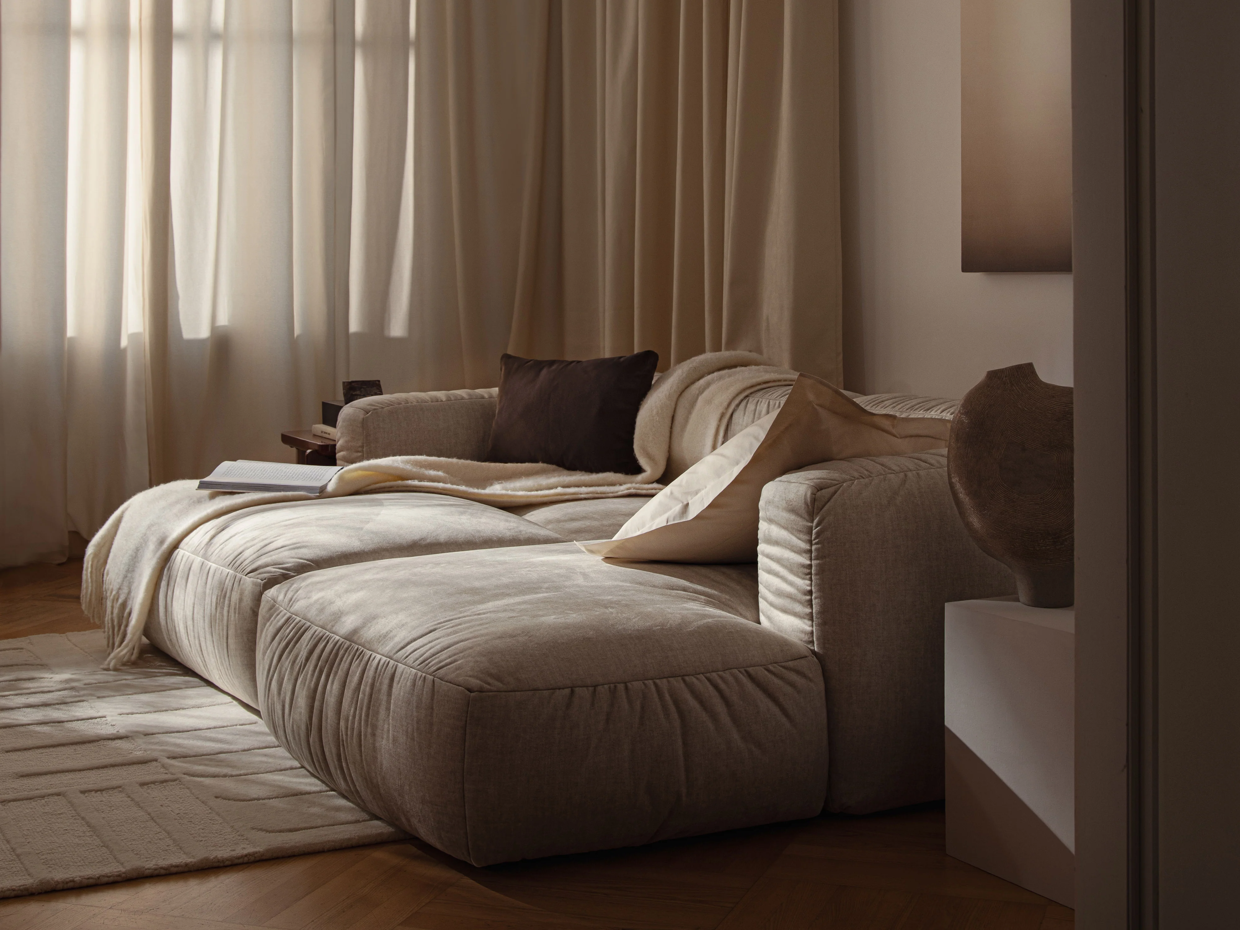Sofa 3-osobowa z funkcją spania MARTINA beżowy boucle - Image 3