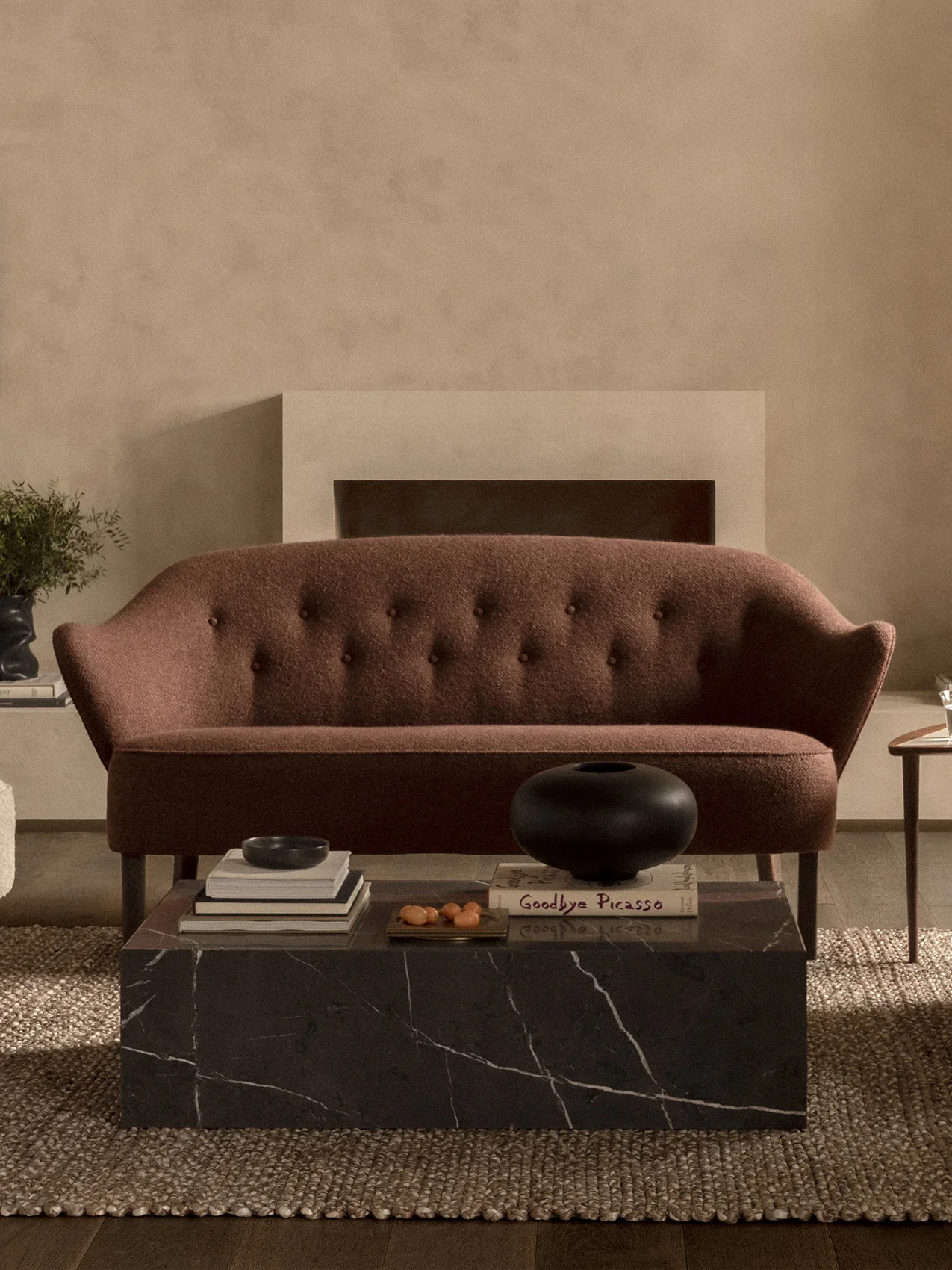 Sofa INGEBORG granatowy z ciemną dębową podstawą - Image 10