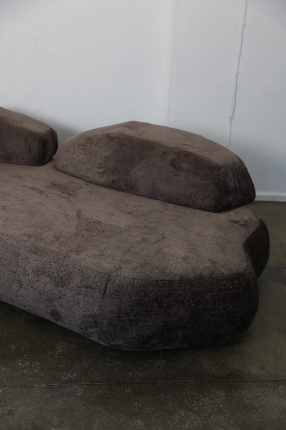 Sofa MONUMENT NO 1 tapicerowana - Image 4