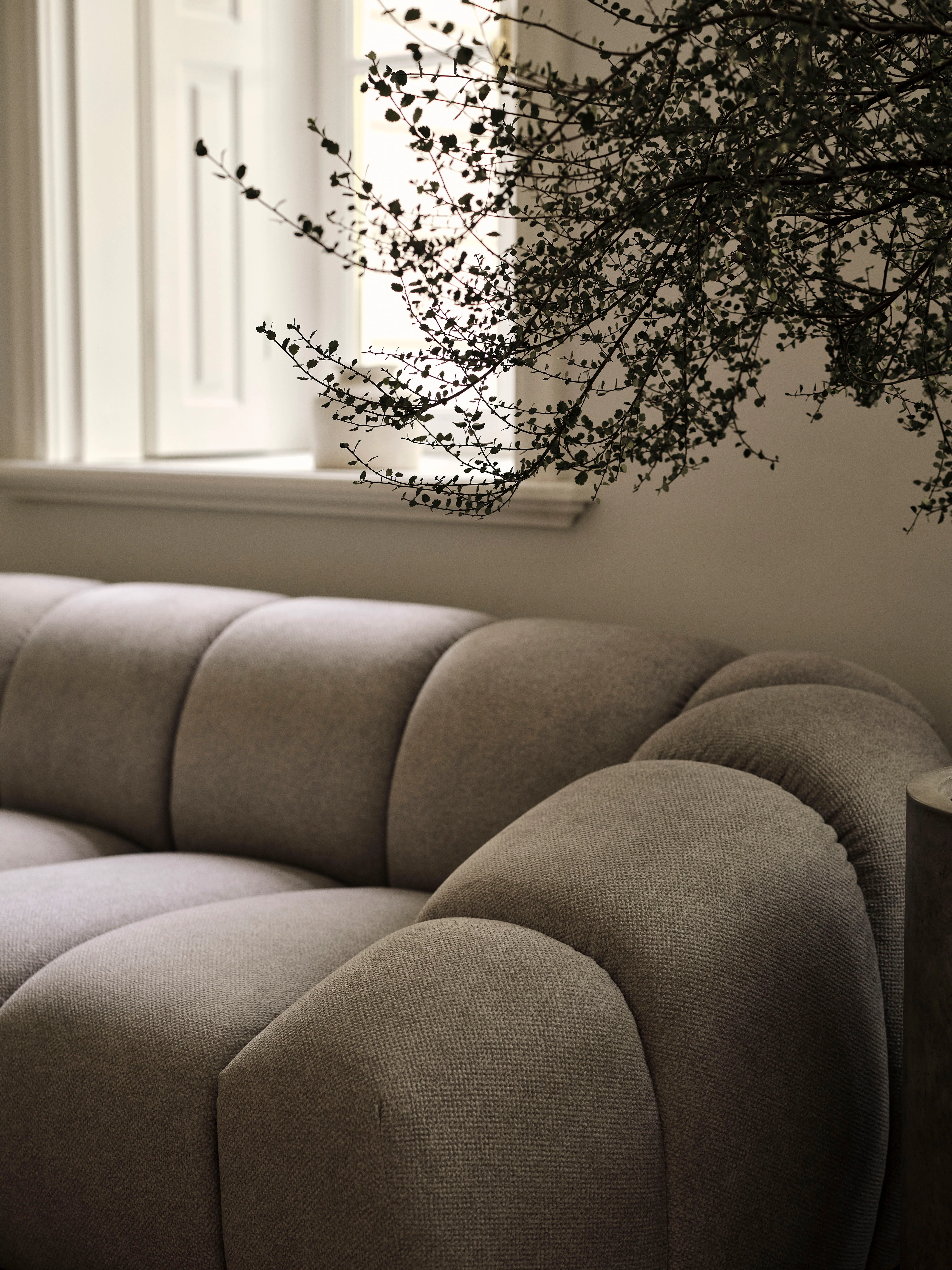 Sofa 3-osobowa DIANA ciemnobeżowy szenil - Image 9