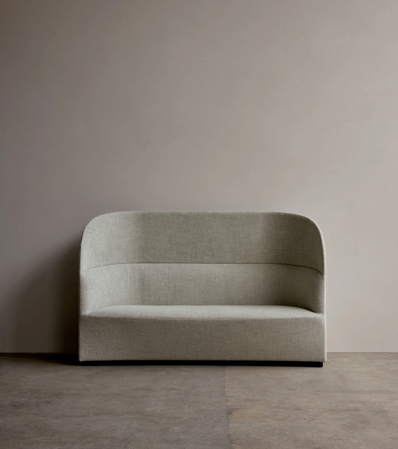 Sofa z wysokim oparciem TEAROOM beżowy - Image 15