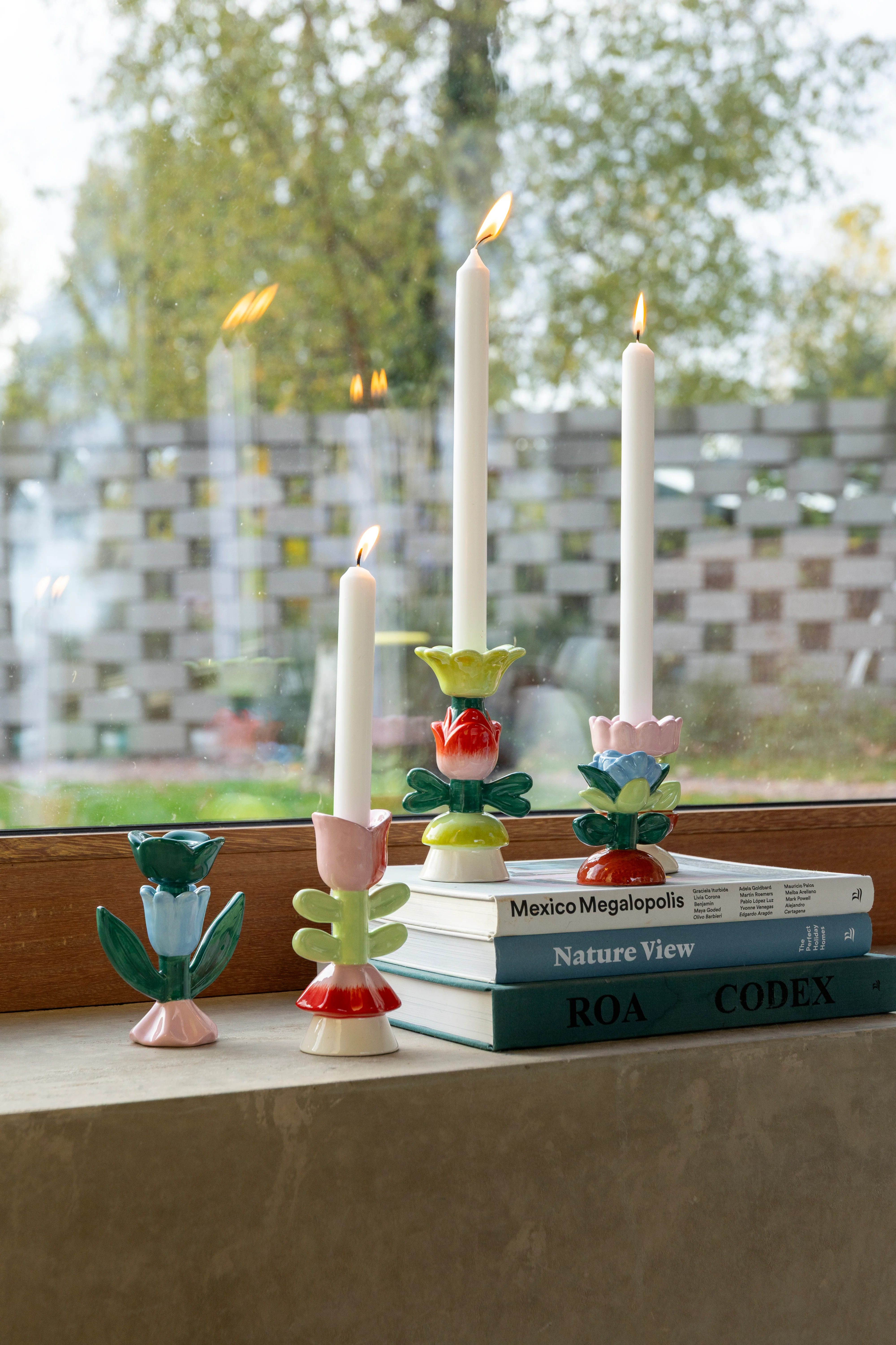 Świecznik BLUME zielony z czerwonym i różowym - Image 6