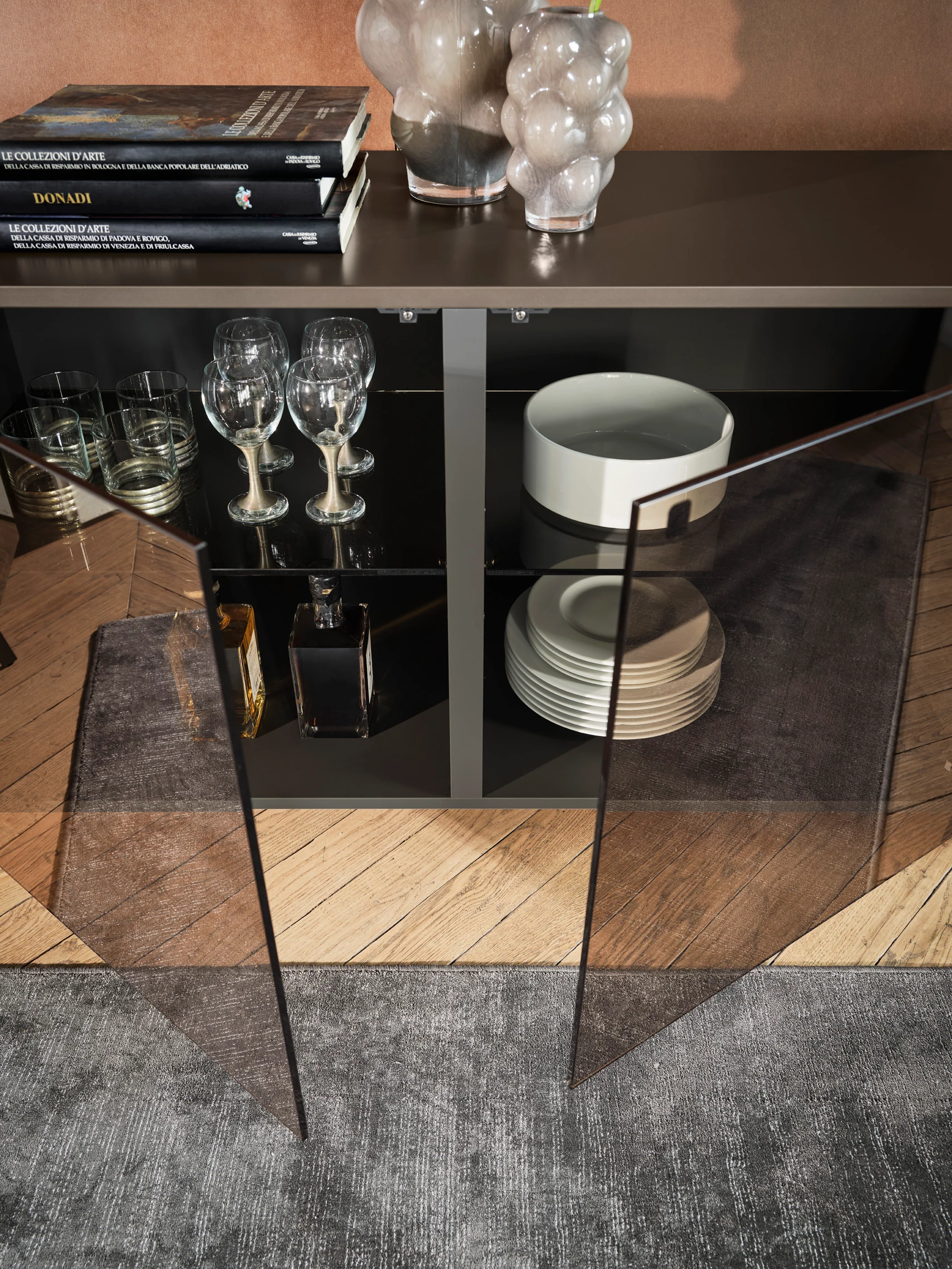 Szafka CRYSTAL czarny z brązowym szkłem - Image 5