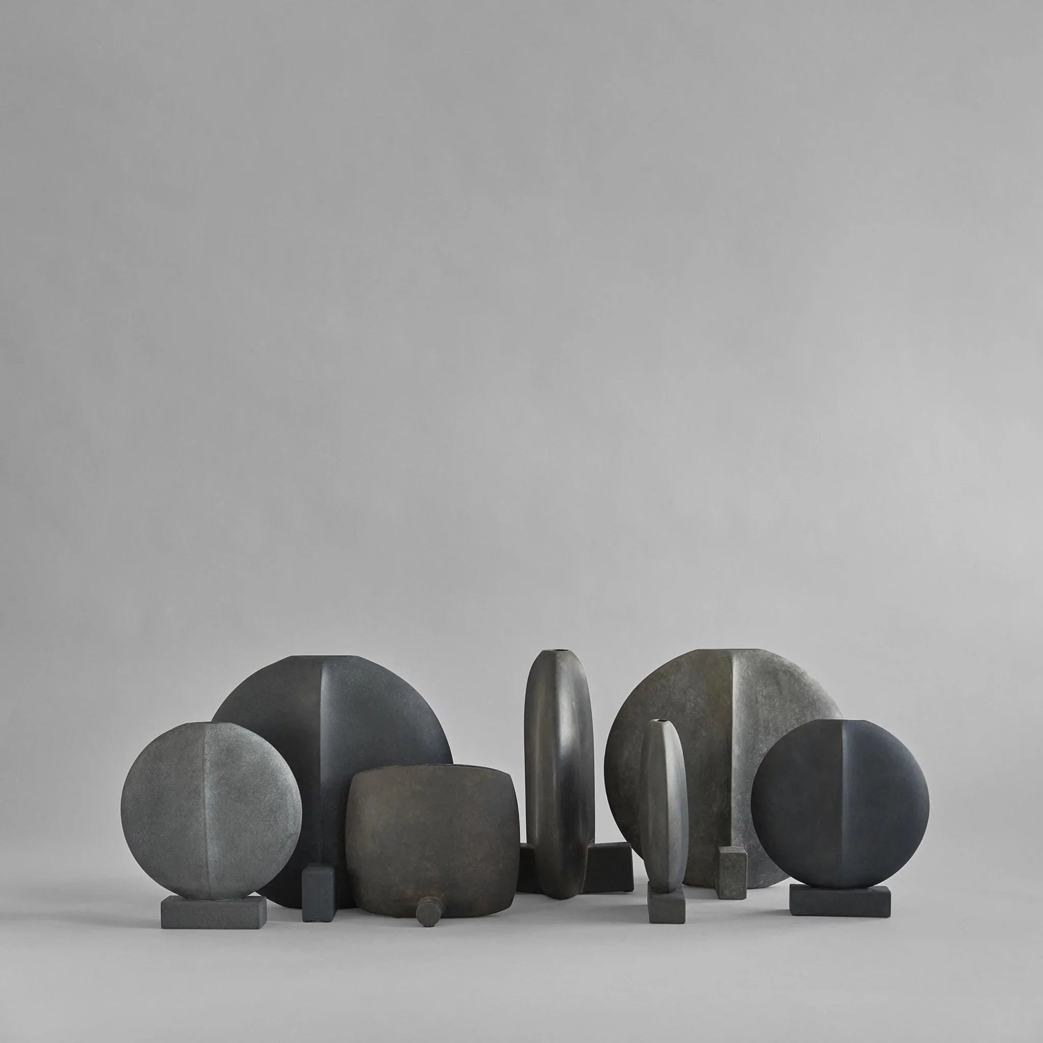 Wazon GUGGENHEIMA szary - Image 14
