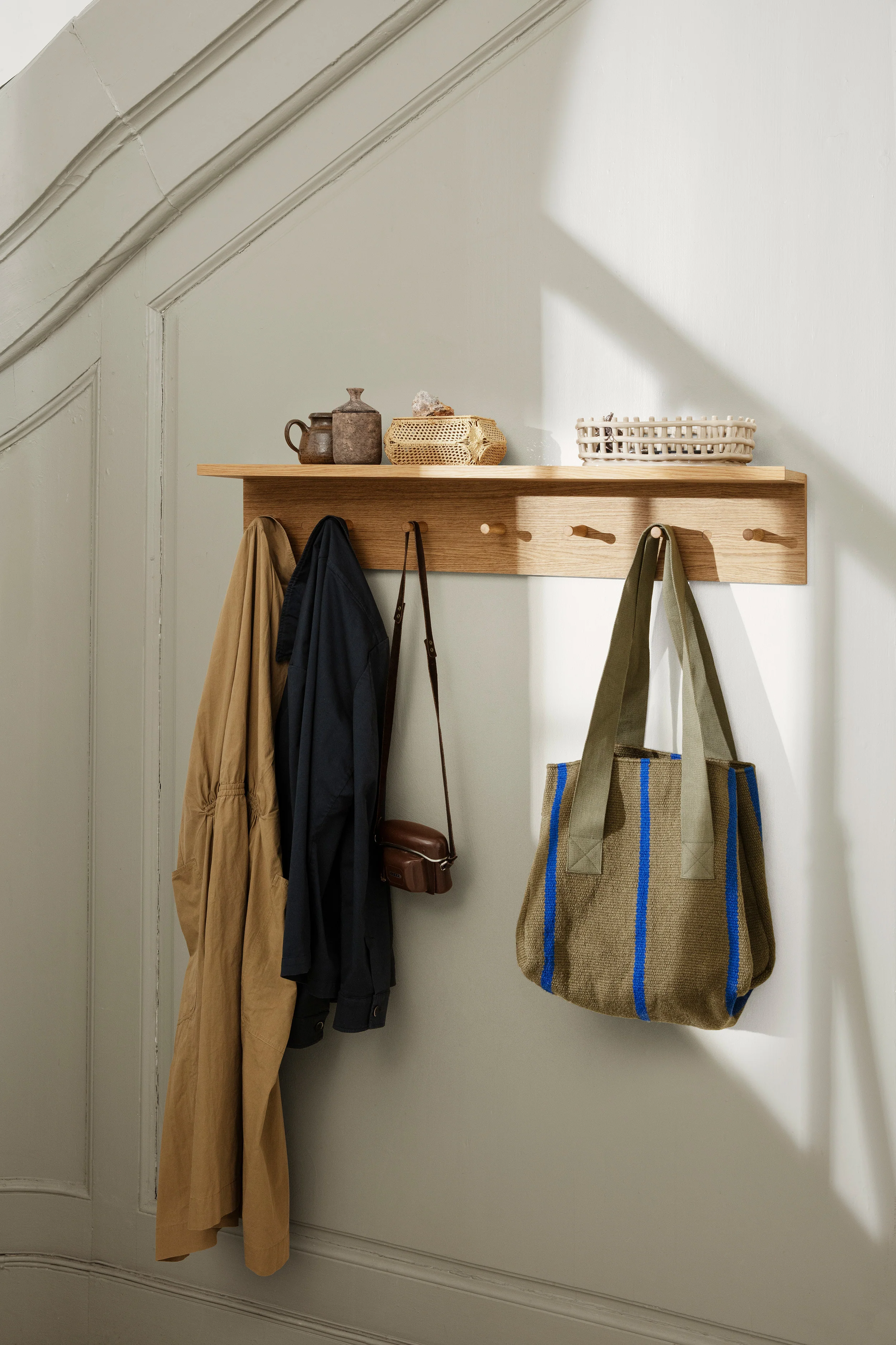 Wieszak z półką PLACE RACK olejowany fornir dębowy - Image 10